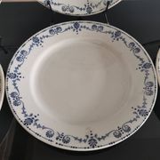 Old "Etruscan" flat plates in opaque porcelain from Gien Terre de Fer