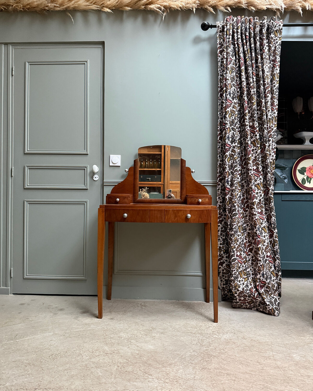 Art Deco dresser (renovated)