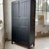 Black trade cabinet