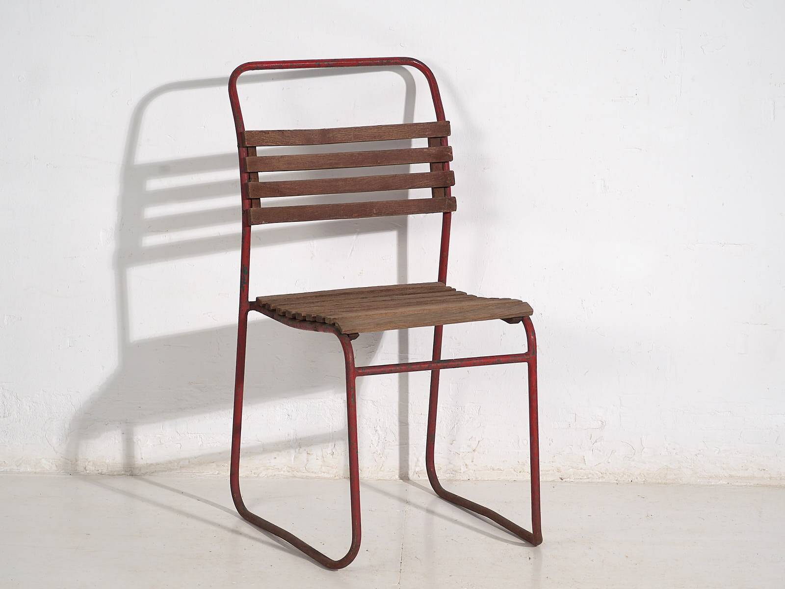 Antique red garden chairs (c.1920). Set of 2 pieces no. 16