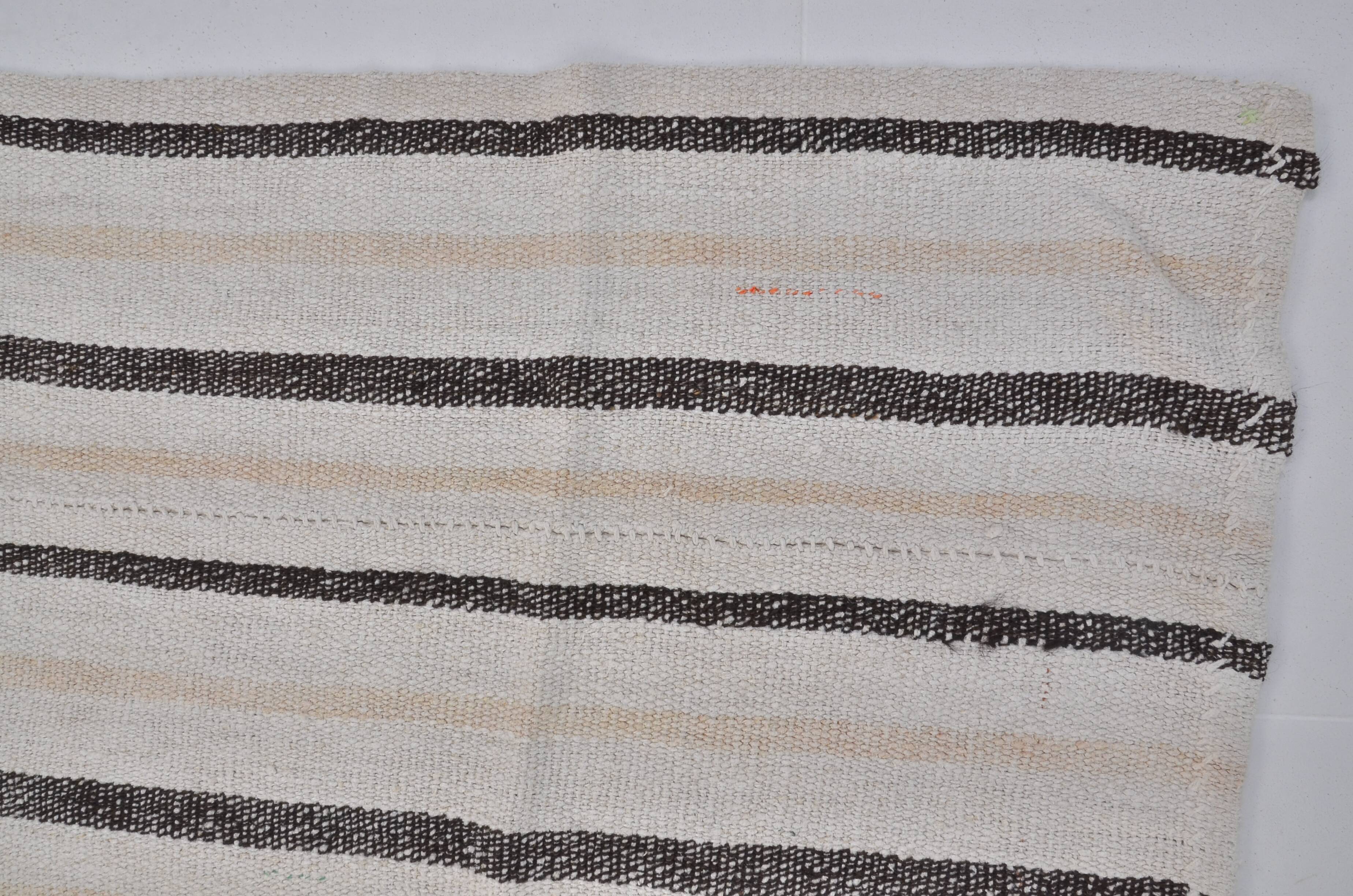 Vintage Anatolian hemp kilim, reference 3692