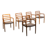 Fauteuils JL Moller modèle 68 en chêne avec tissu d'origine. Fabriqués au Danemark vers 1990.