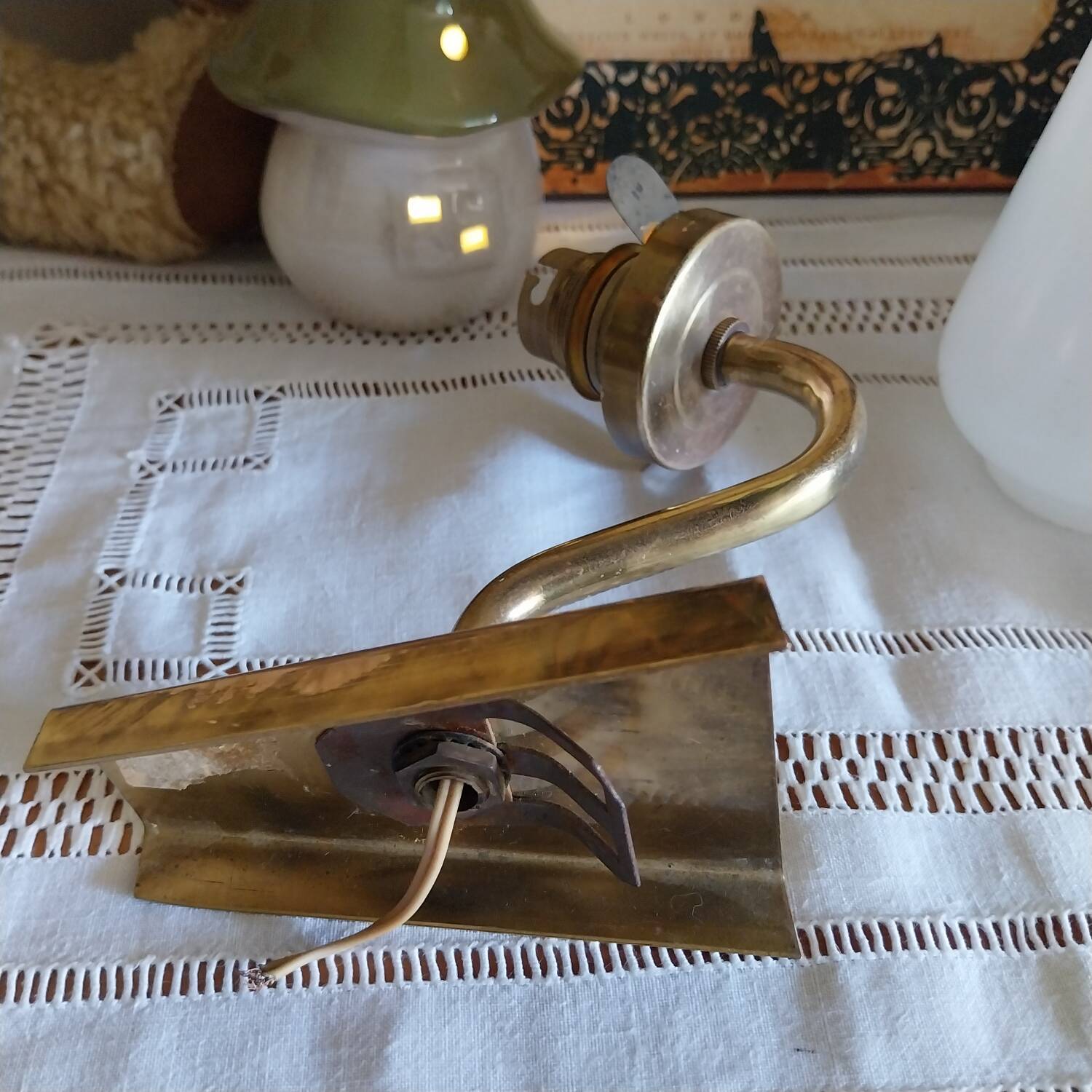 Antique brass wall lamp with opaline lampshade