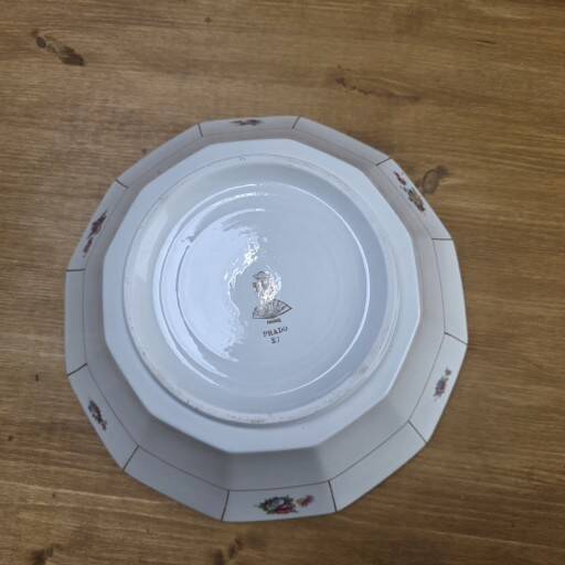 Set of 4 Digoin-Sarreguemines dishes
