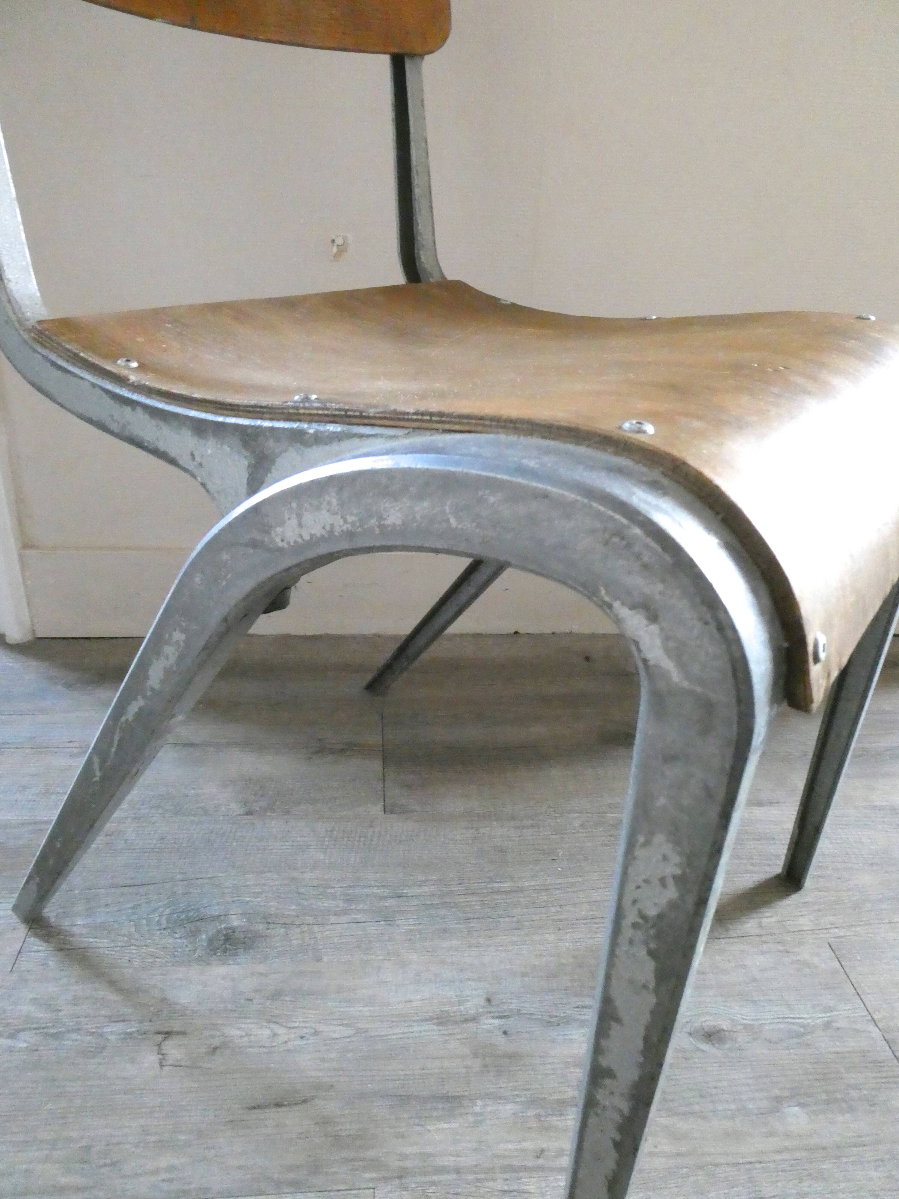 Chair in metal and wood of James Léonard 50 years