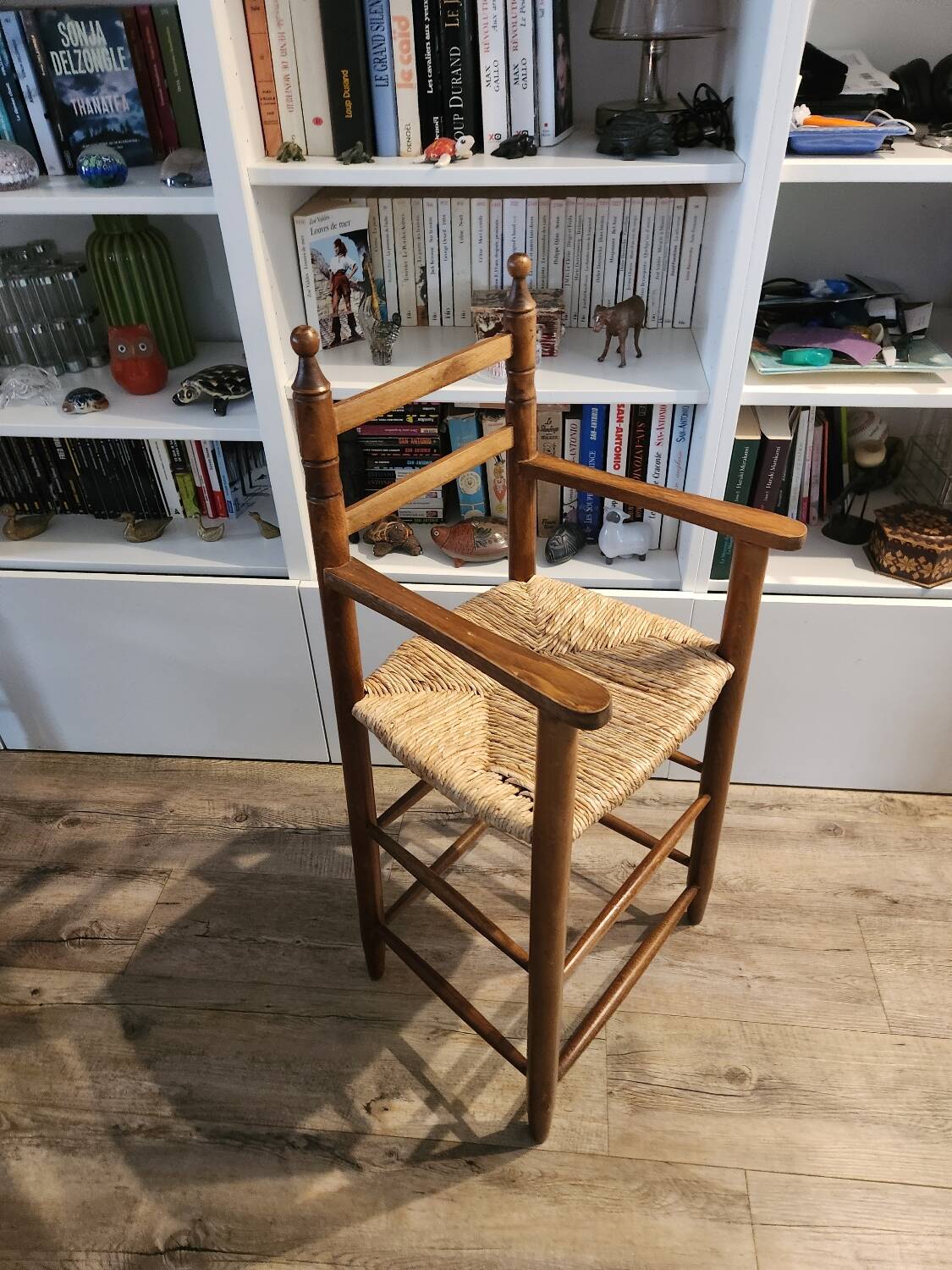 Chaise haute en bois pour enfant