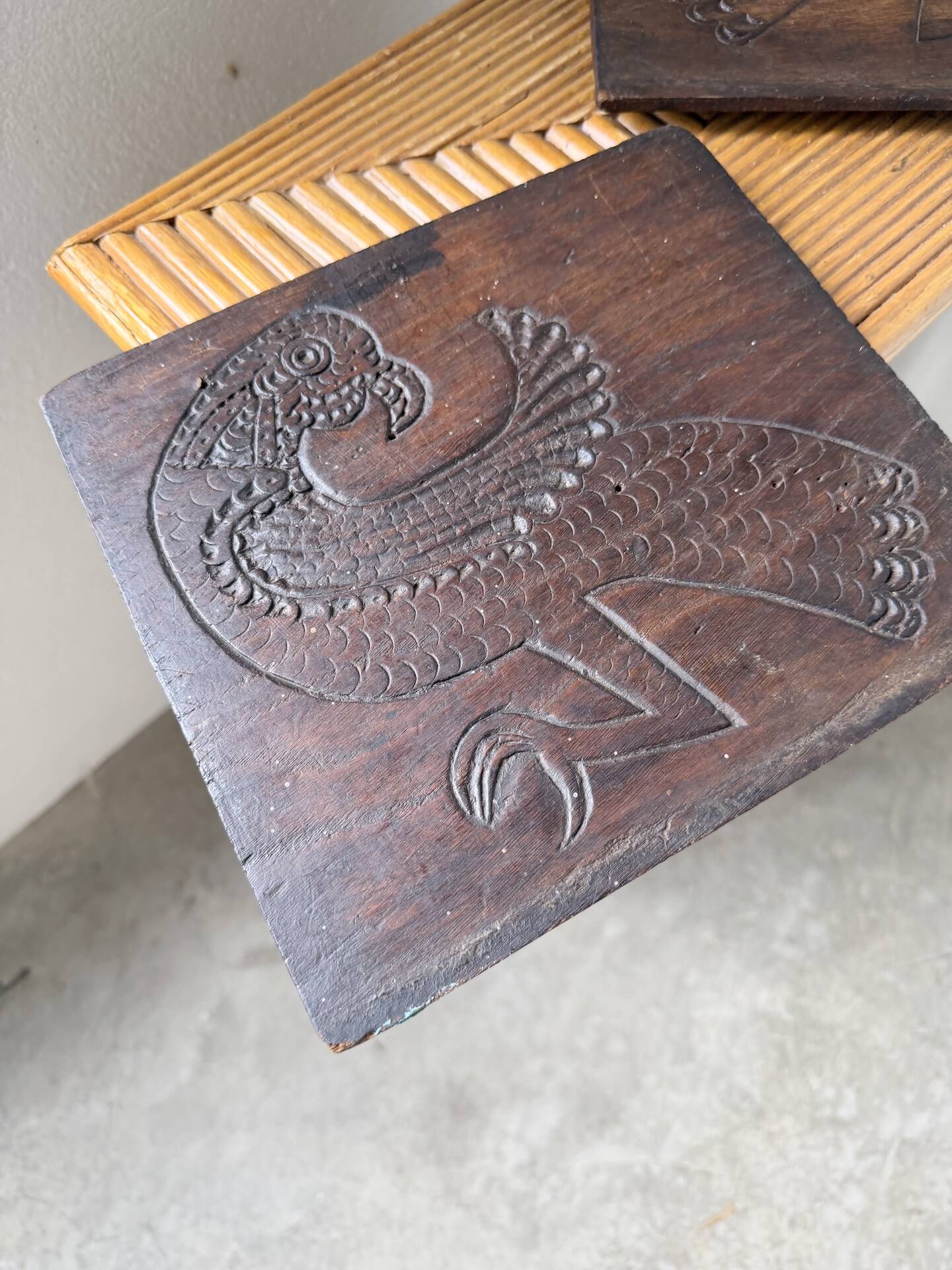 Sculpture gravée sur bois ancien 1900