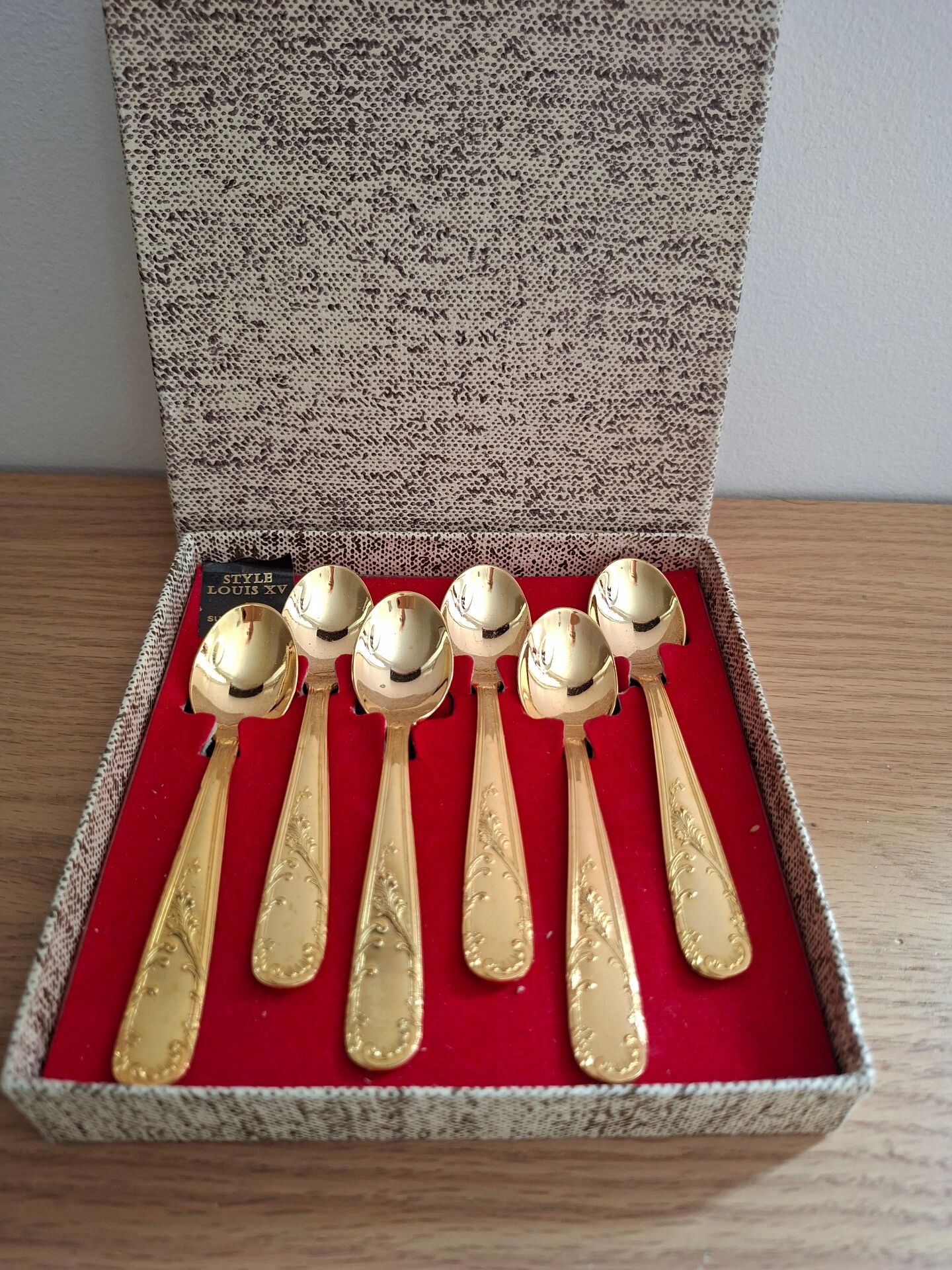 Coffret de 6 cuillères à café dorées à l’or fin