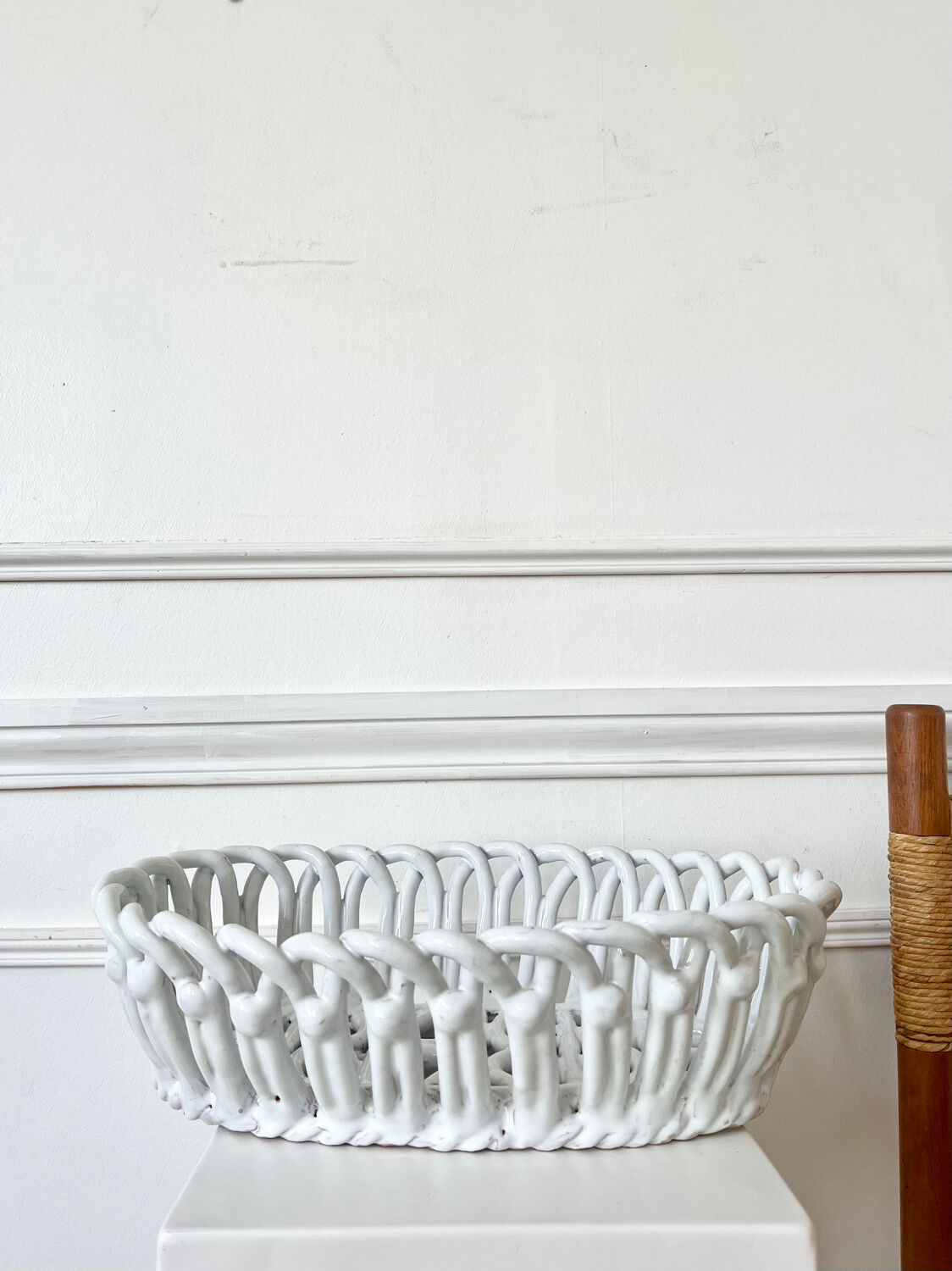 Woven ceramic fruit bowl
