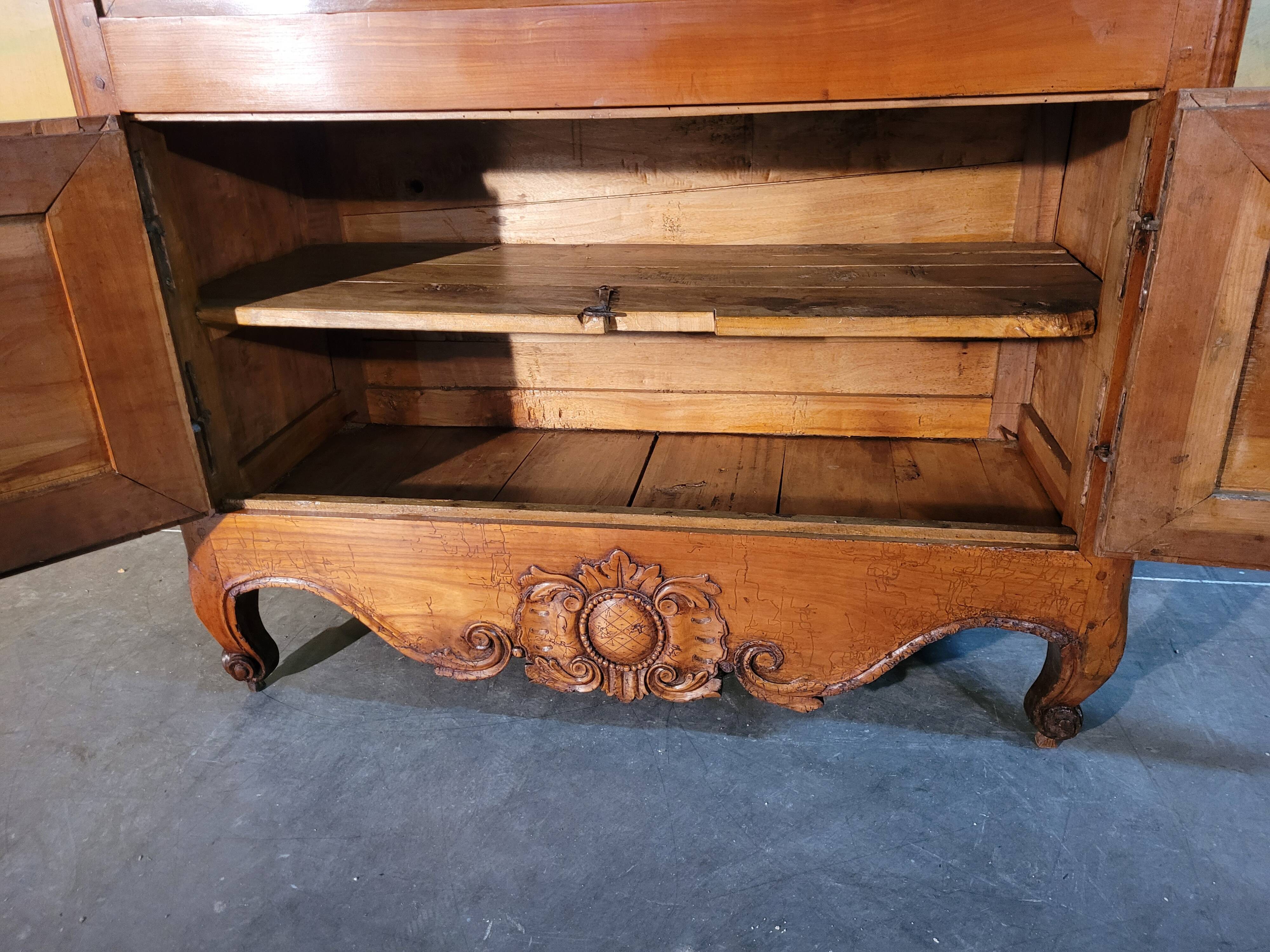 Secrétaire époque Louis XV en merisier massif