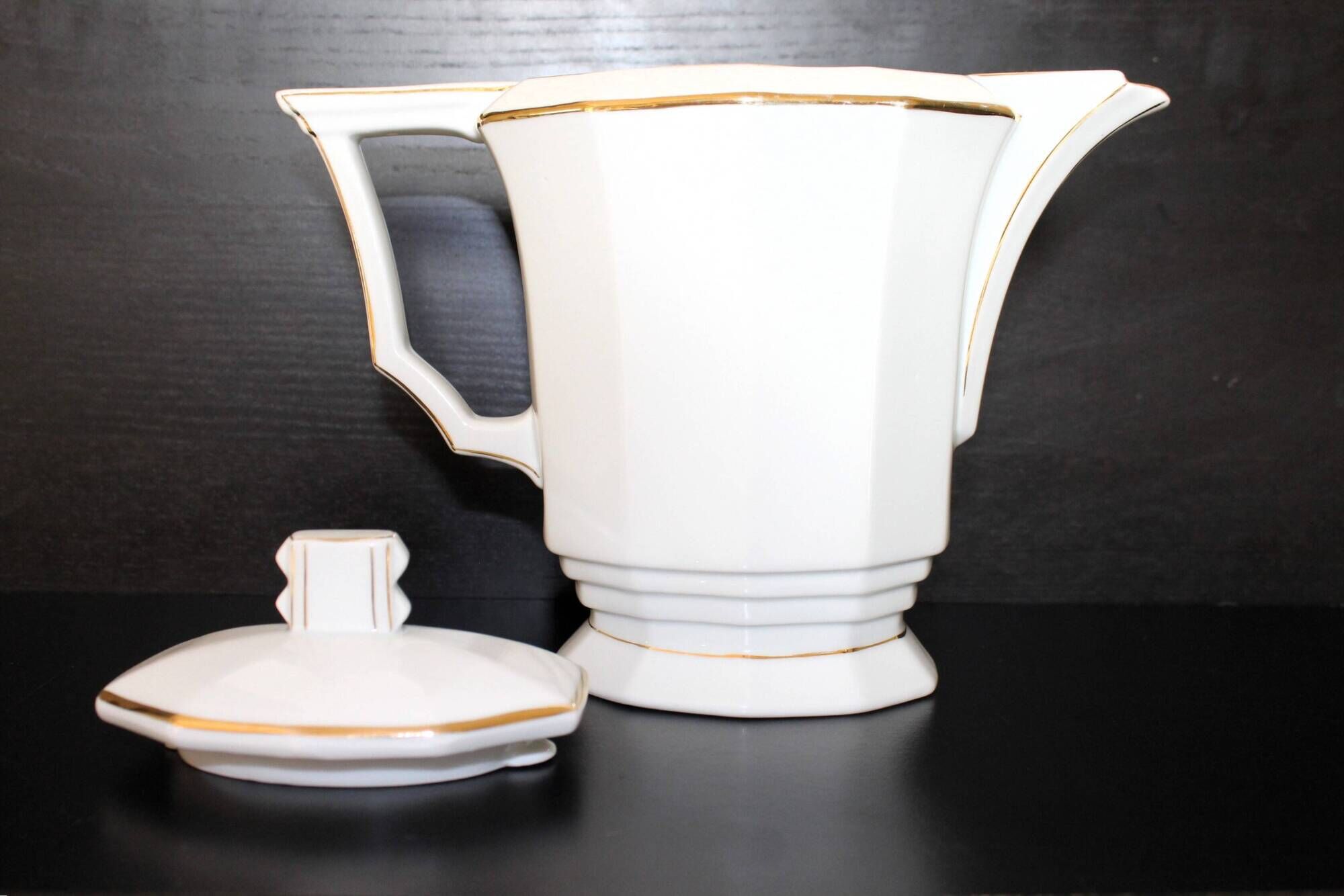 Art Deco ensemble of Czech coffee pot and sugar bowl.