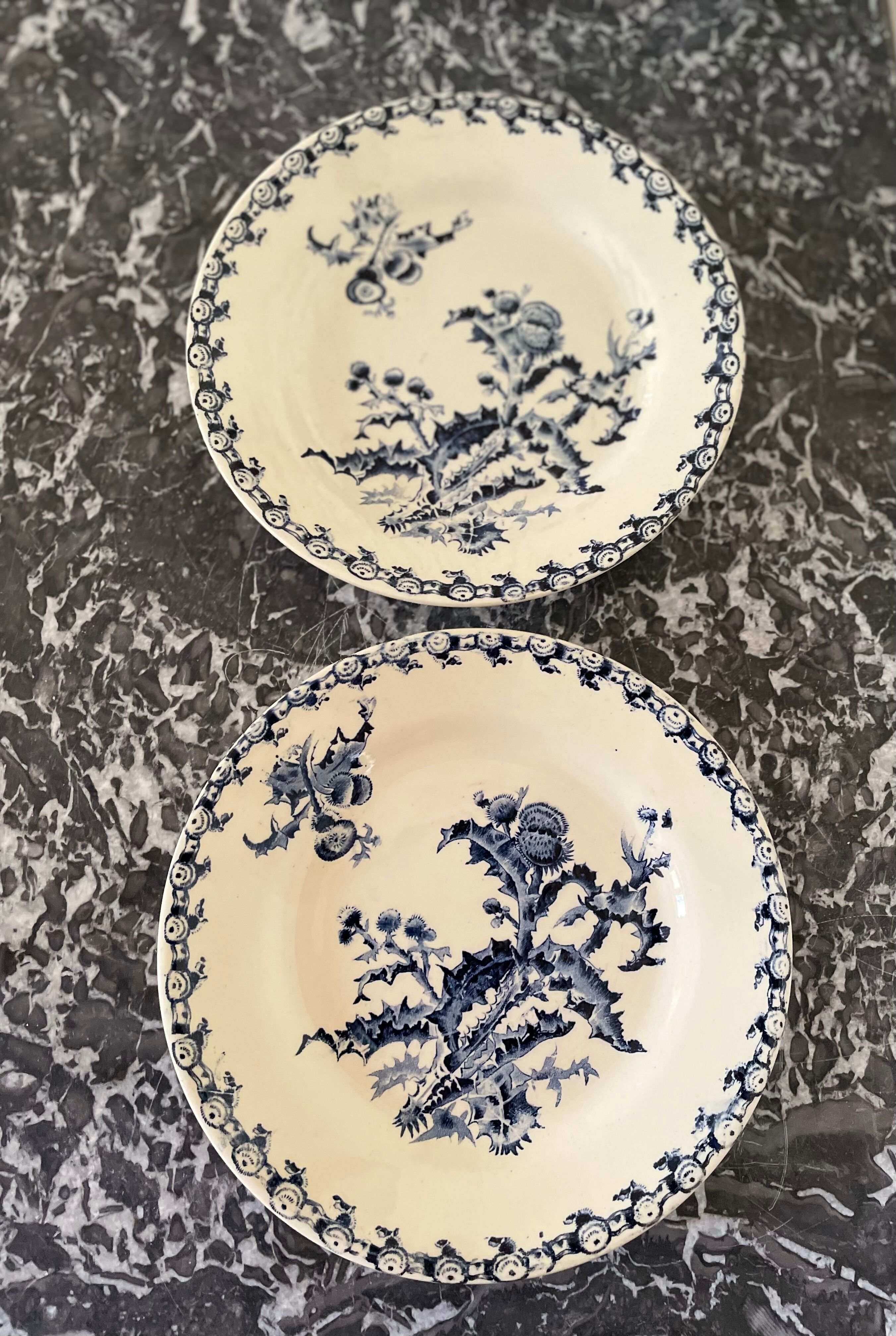 Flat plates Gien thistles