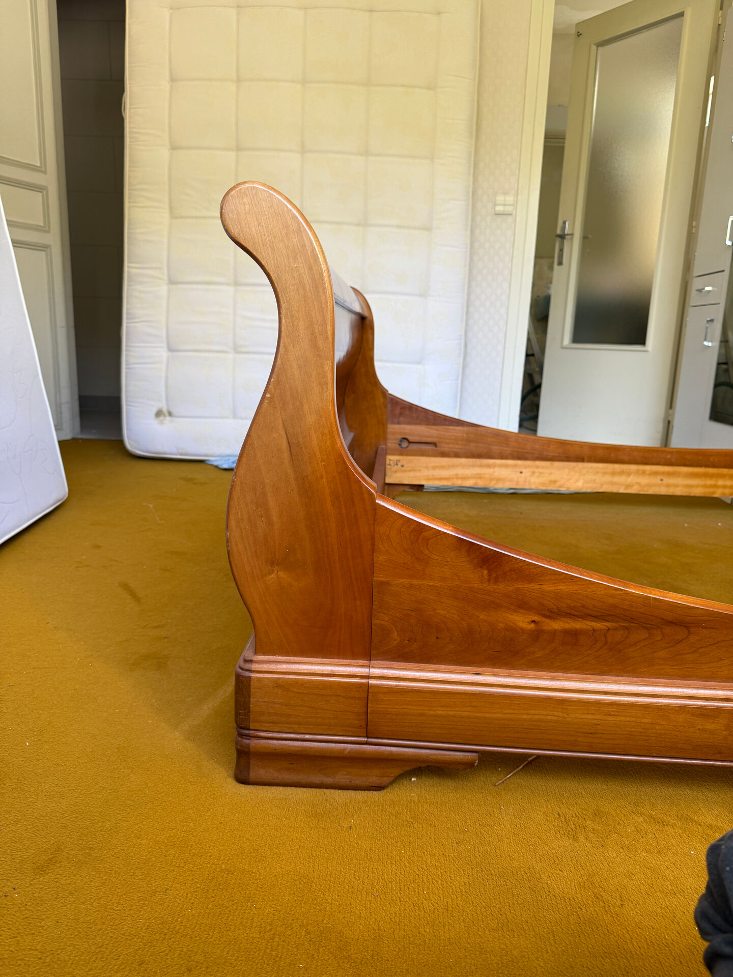 Bed and bedside tables