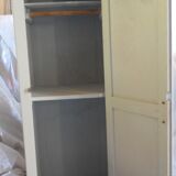 Wardrobe / dressing room of boarding school