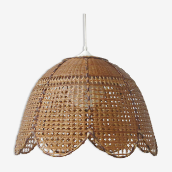 Hanging lamp in rattan and cannage
