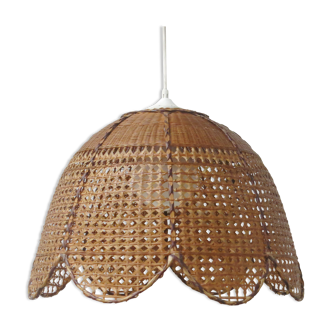 Hanging lamp in rattan and cannage