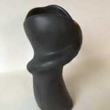 Free-form vase in black ceramic by Louis Giraud in Vallauris, circa 1960.