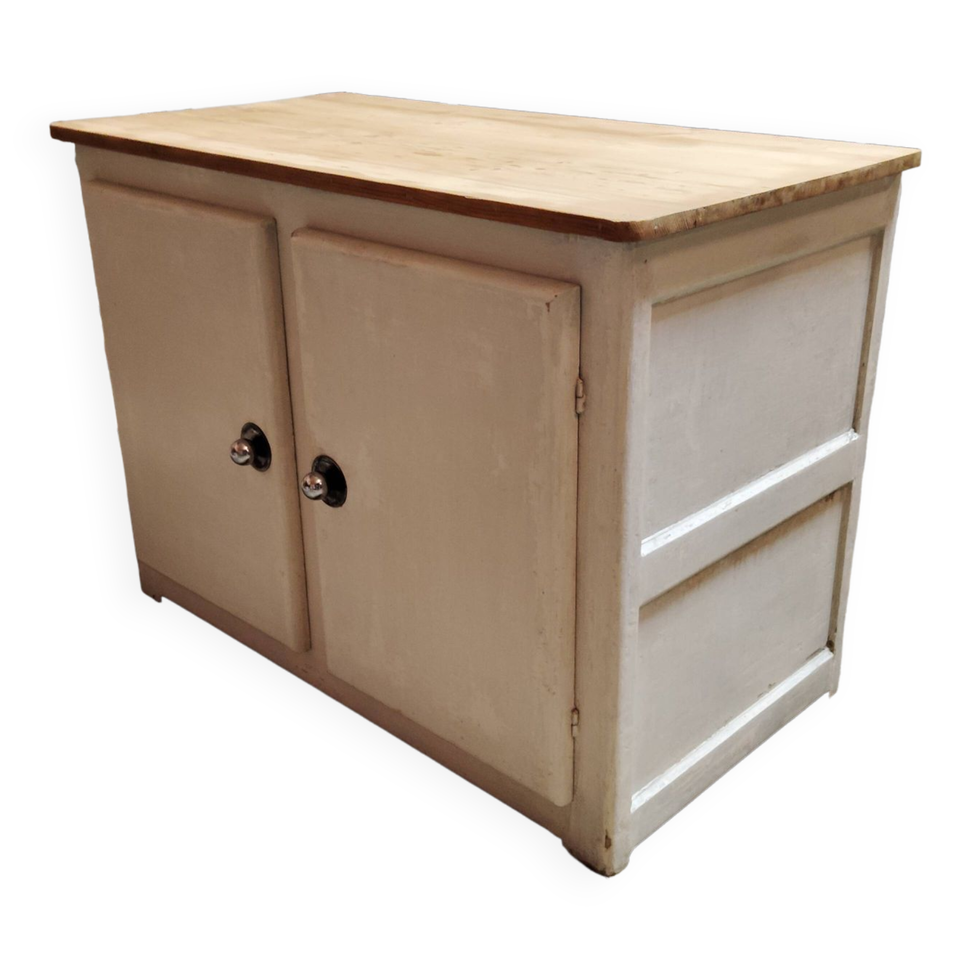 Mado/Parisian buffet