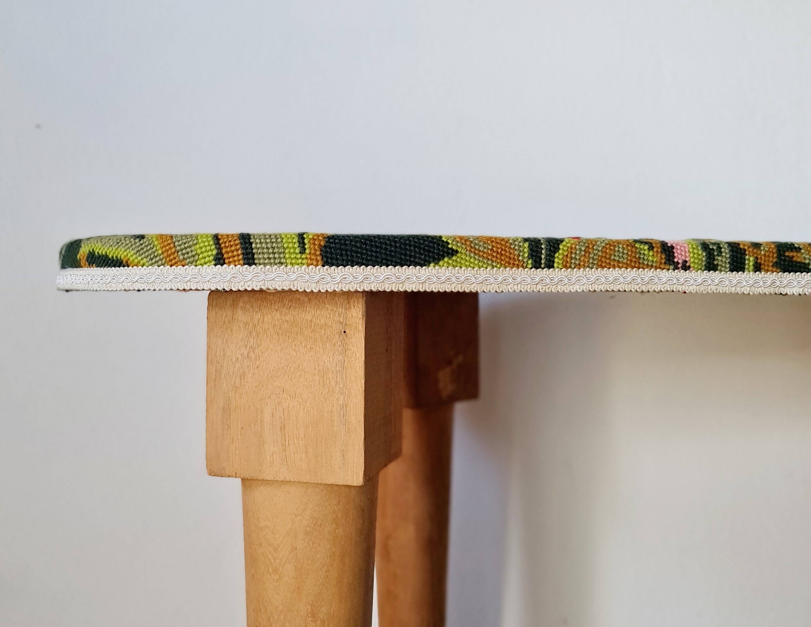Tapered leg console table - bean-shaped canvas top