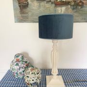 Lampe en bois sculpté Blanc d’Ivoire
