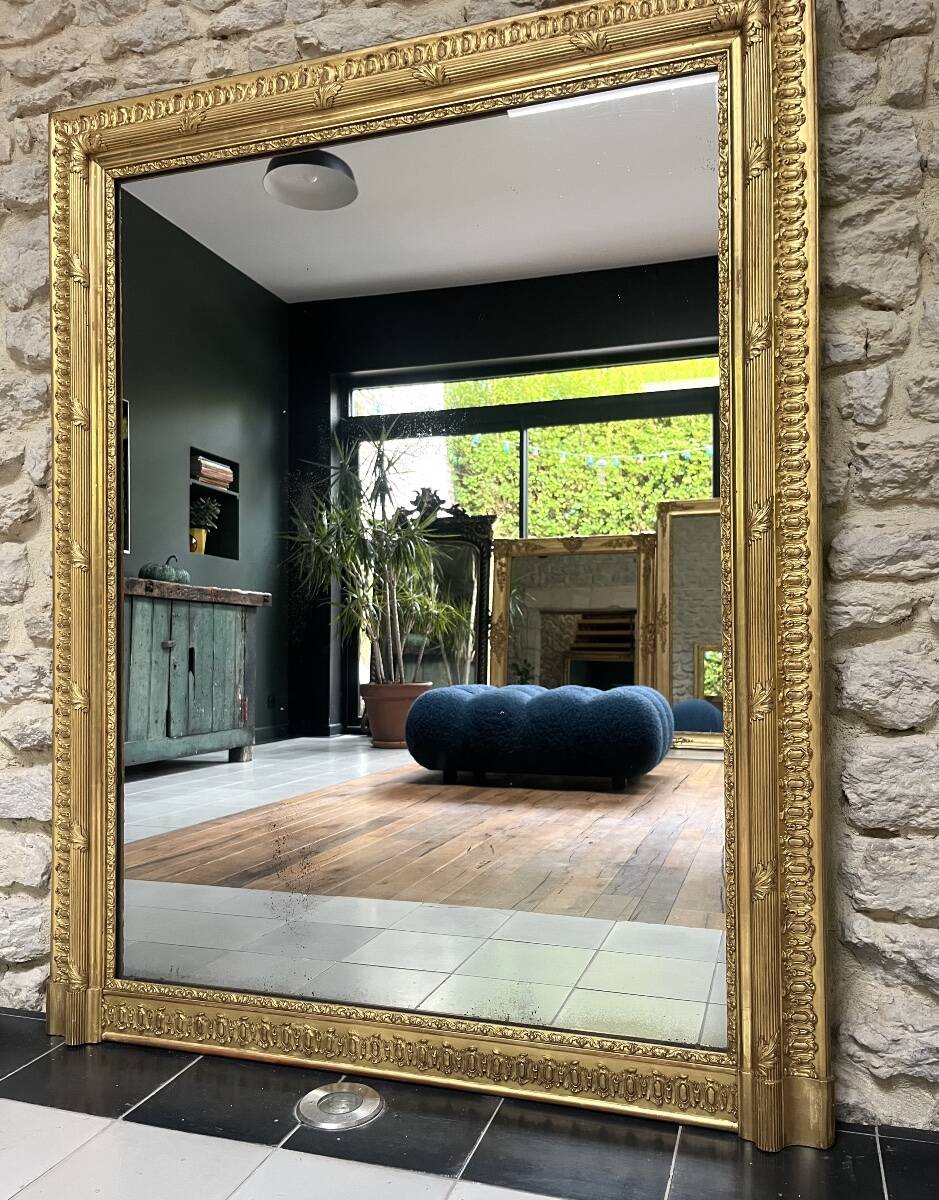 Fireplace mirror 127/101.5cm gilded with gold leaf, mercury glass, fireplace trumeau.