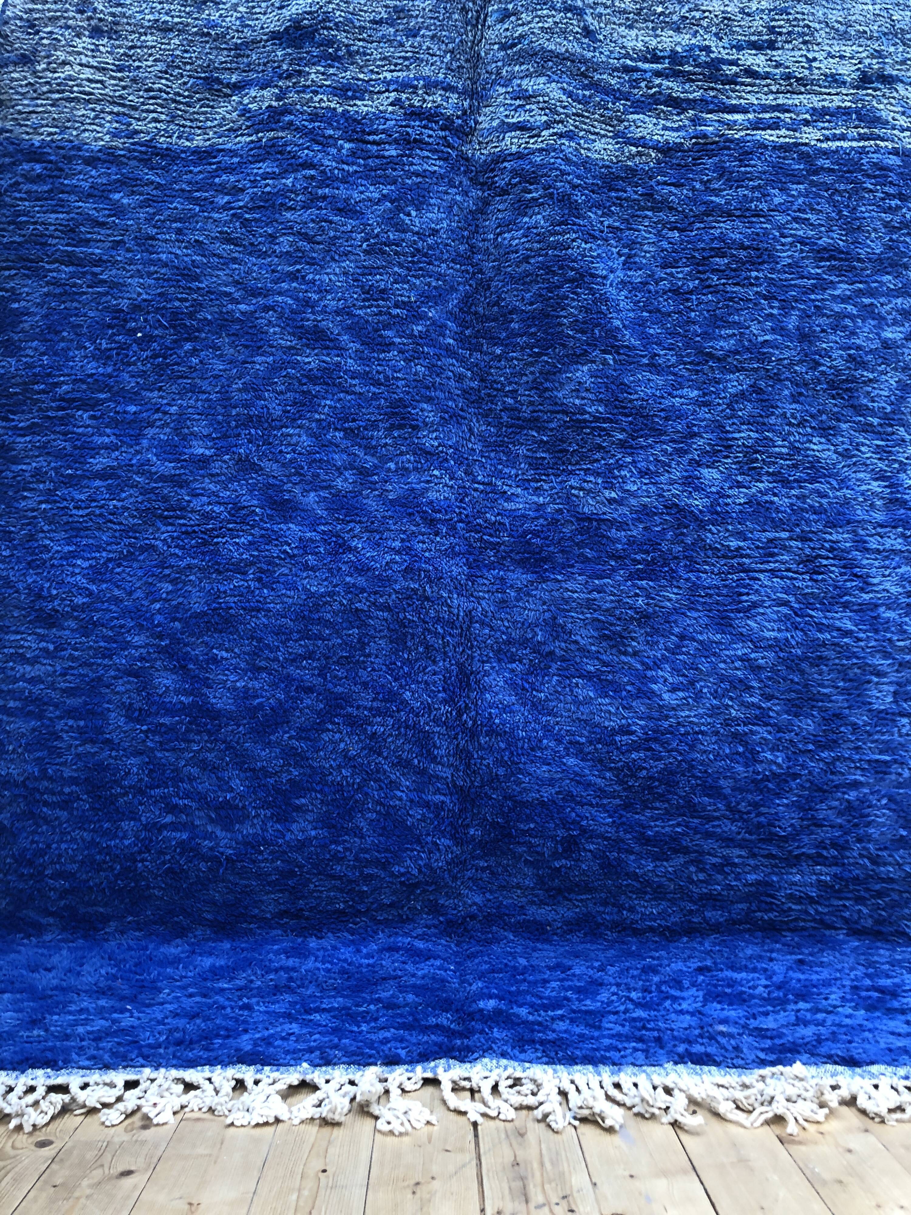 Moroccan Berber carpet Beni Ouarain uni blue 3.3x2.26m