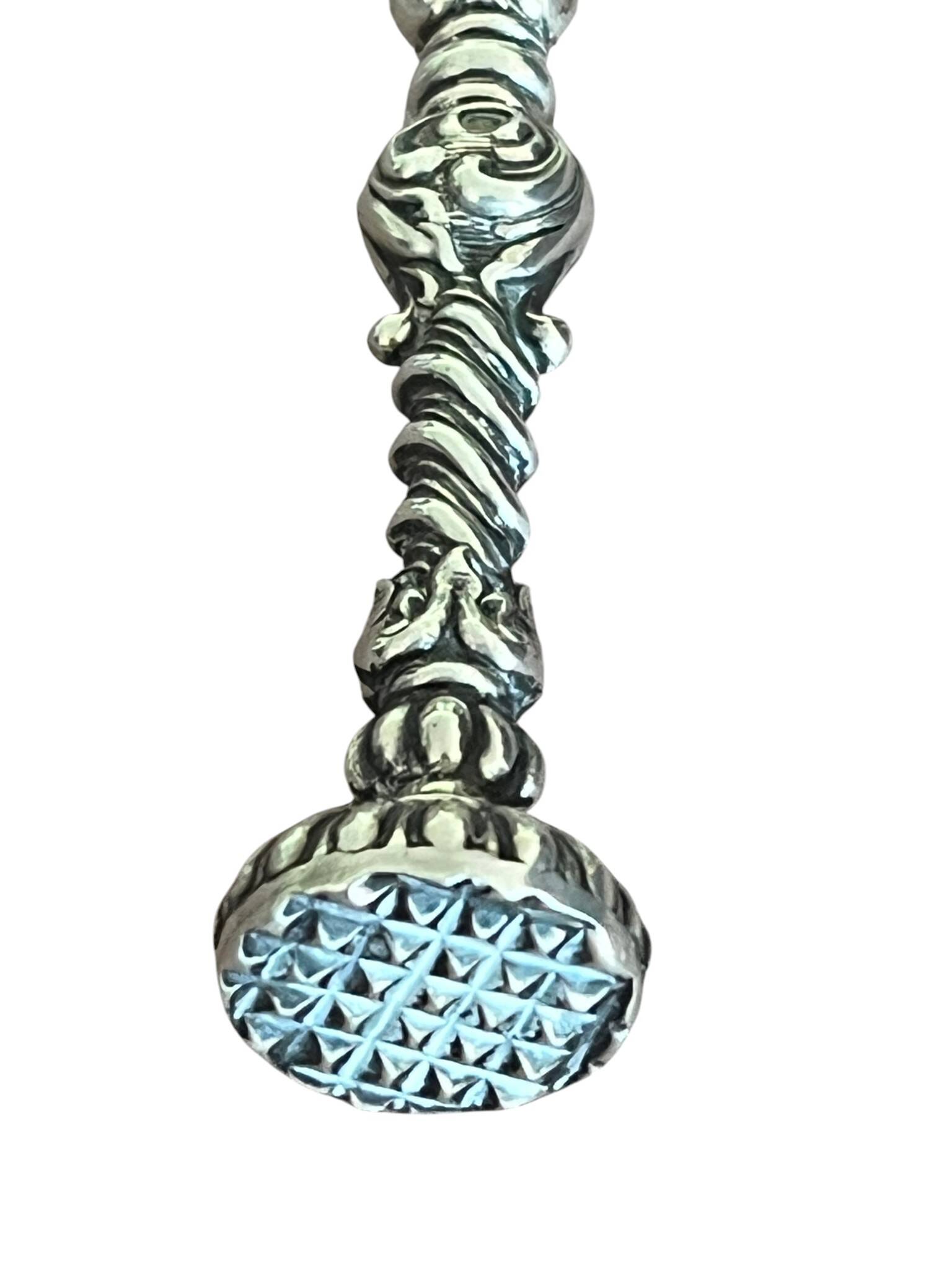 Silverware, medicine spoon with Minerva punch, 19th century.