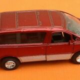 Miniature car Minivan Scale: 1/35th