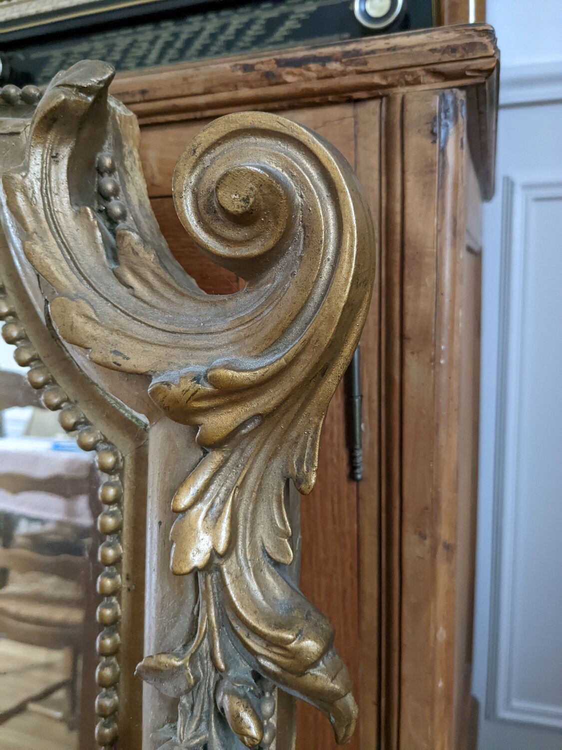 Louis XV style mirror - 112x75cm