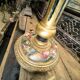 Lampe en bois polychrome et doré 1920