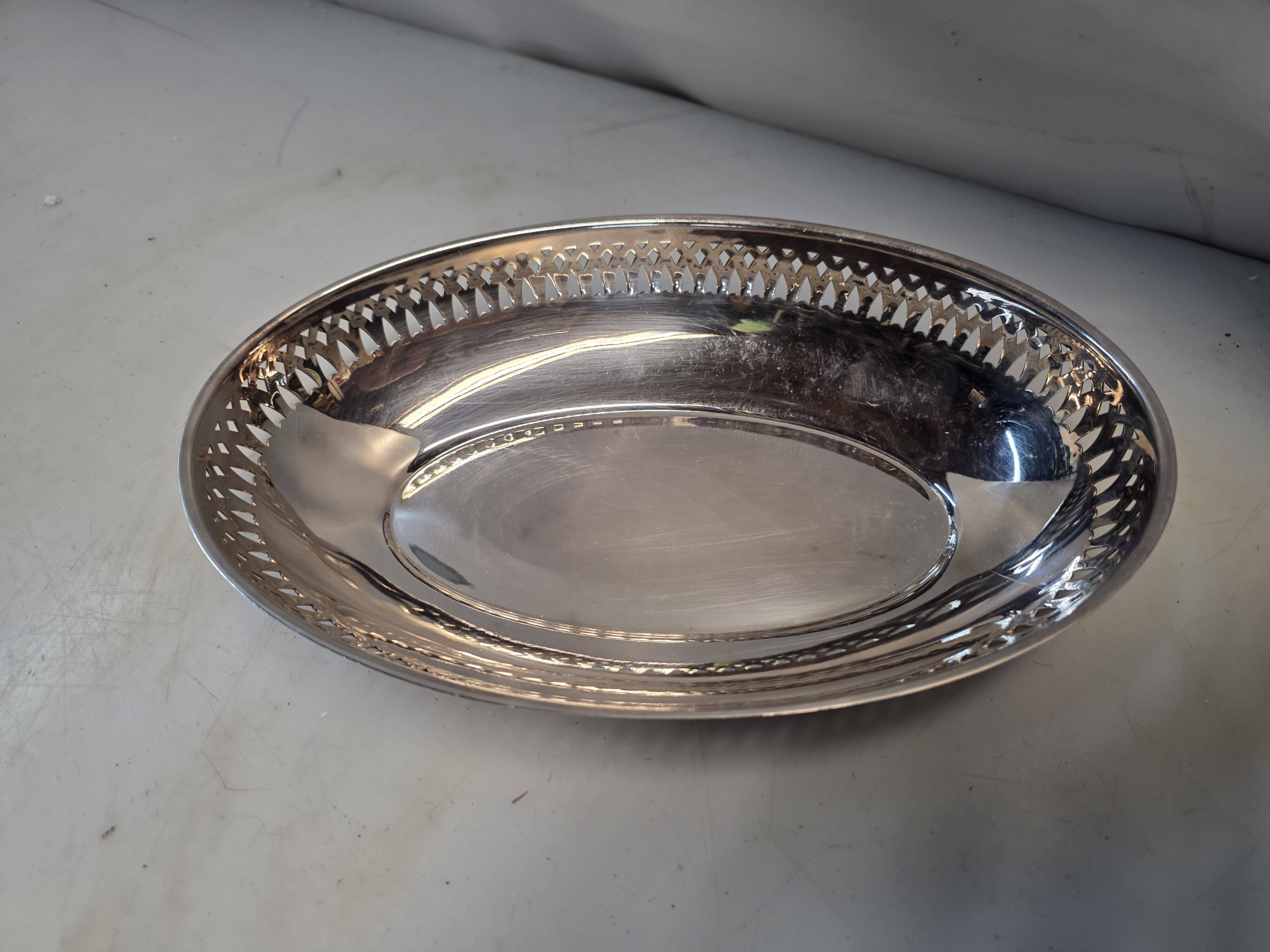 Silver-plated metal centrepiece, Ercuis mid-20th century.
