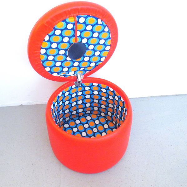 Pouf psychedelique années 70