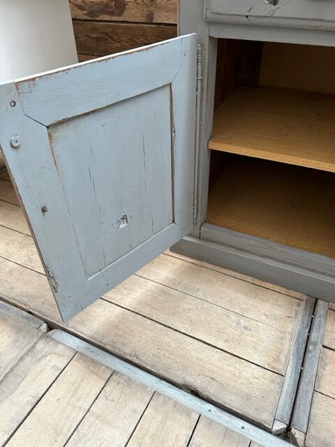 Oak vessel with grey patina