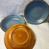 Set of 4 blue stoneware plates