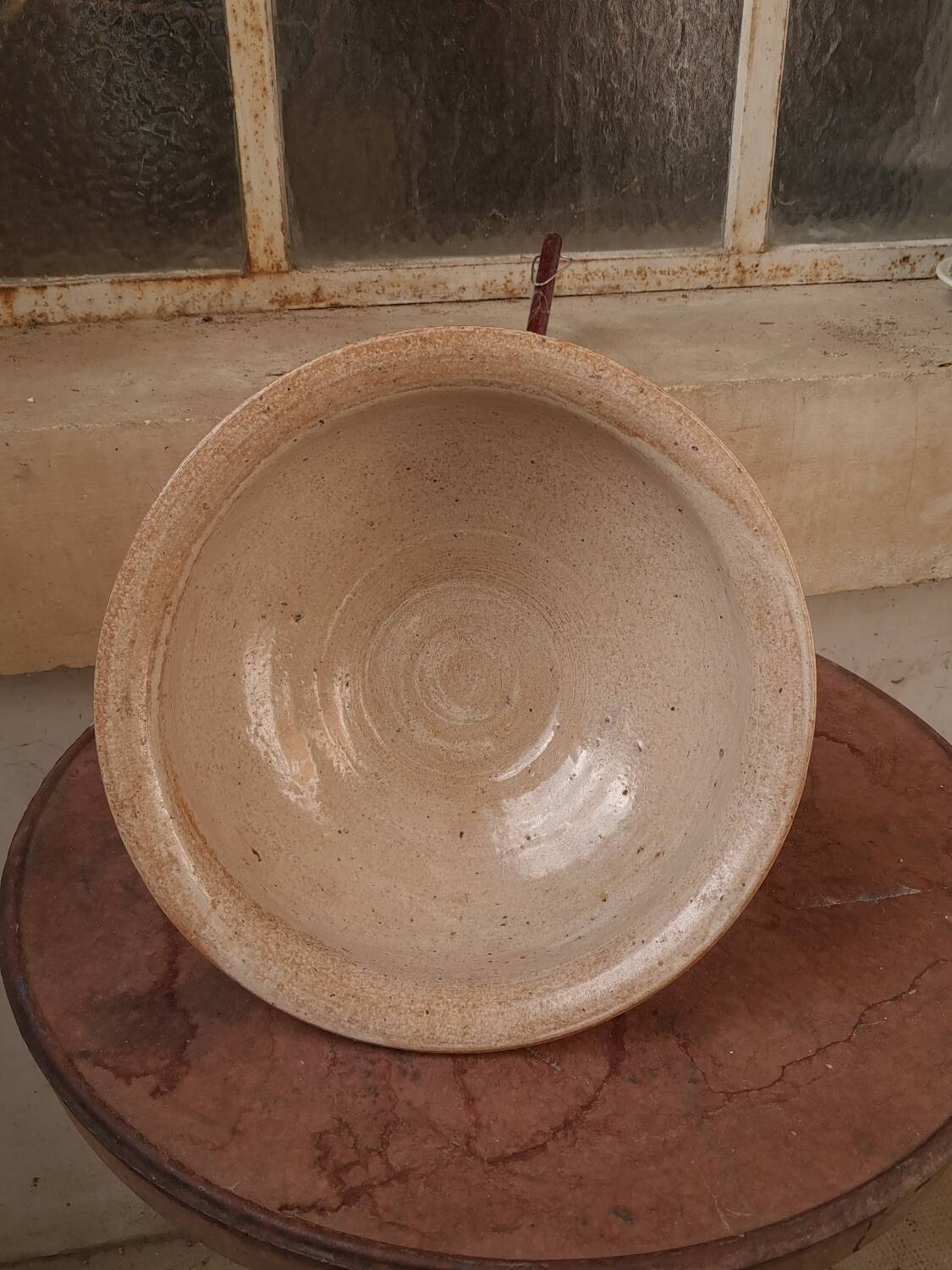 Glazed stoneware salad bowl
