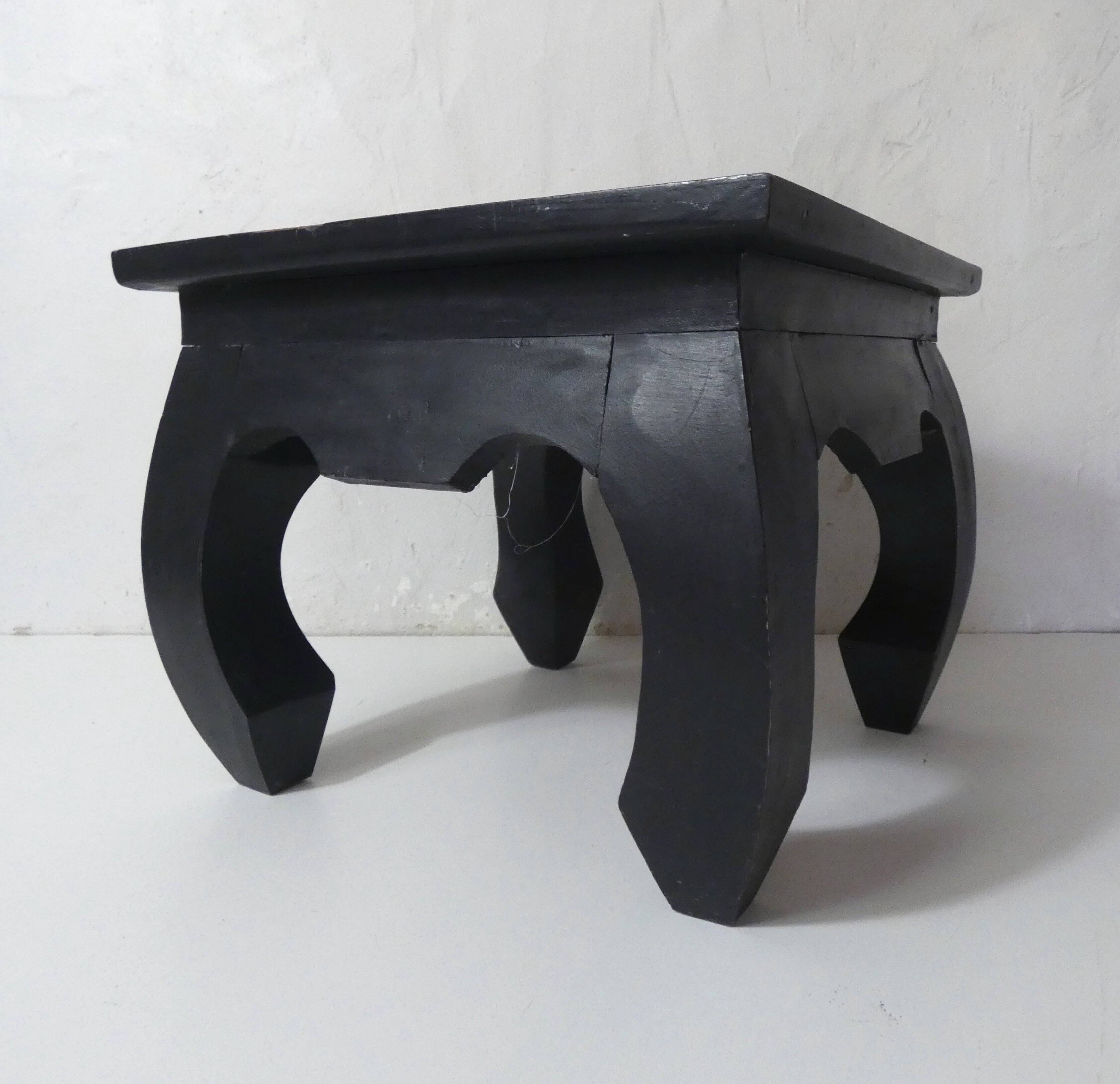 petite table d'appoint porte plante en bois massif