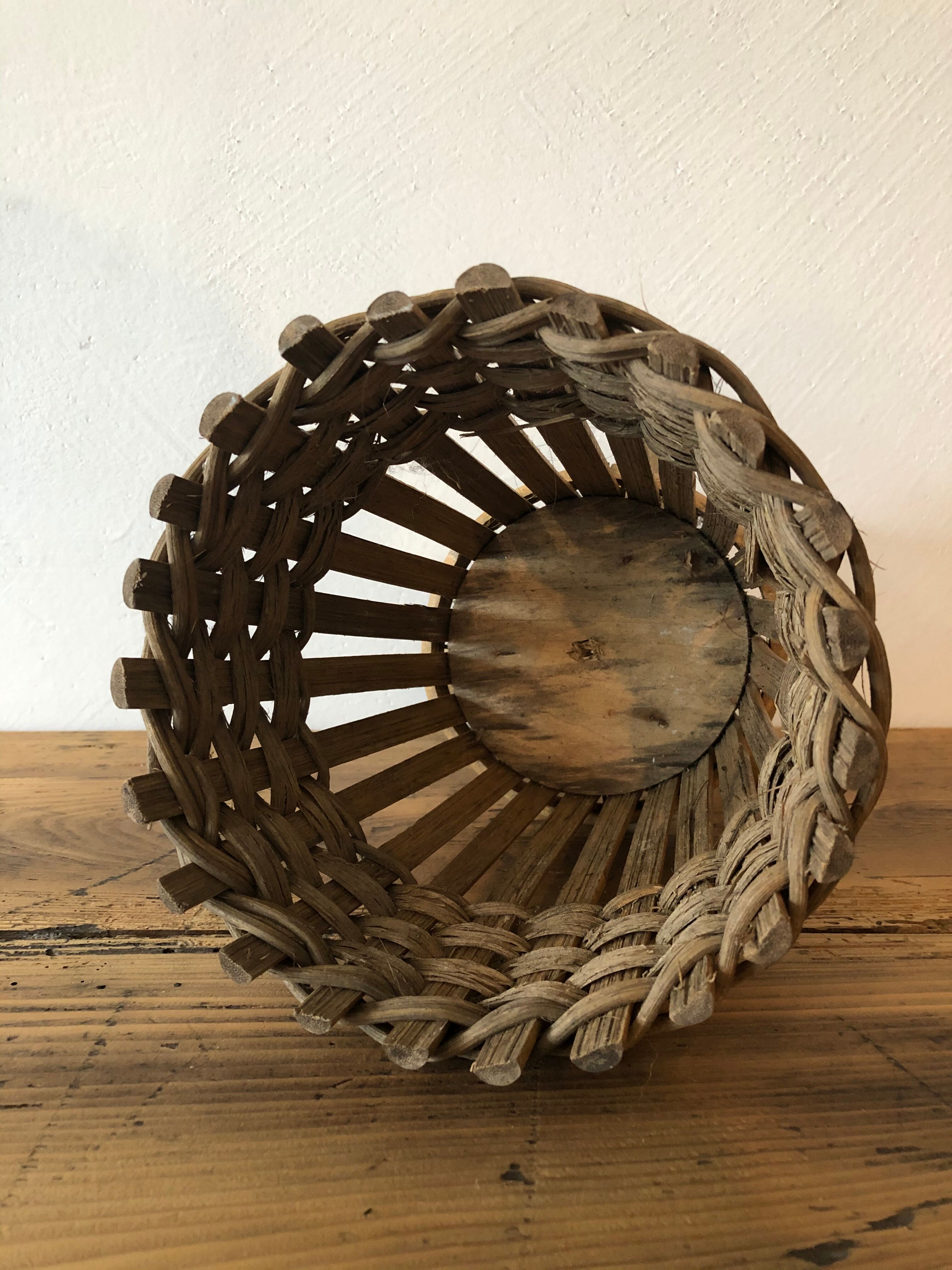 Vintage rattan pot cover