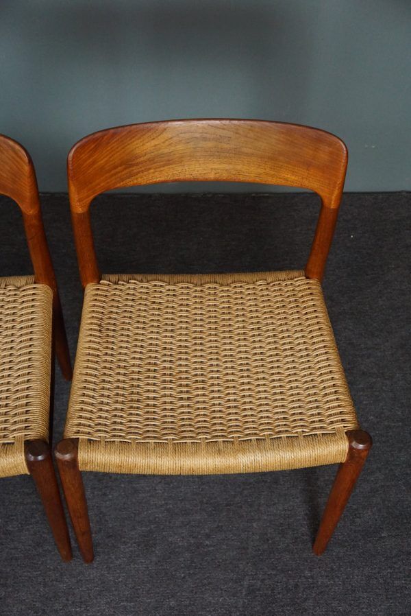 Set of 6 chairs and dining table Niels Otto Møller
