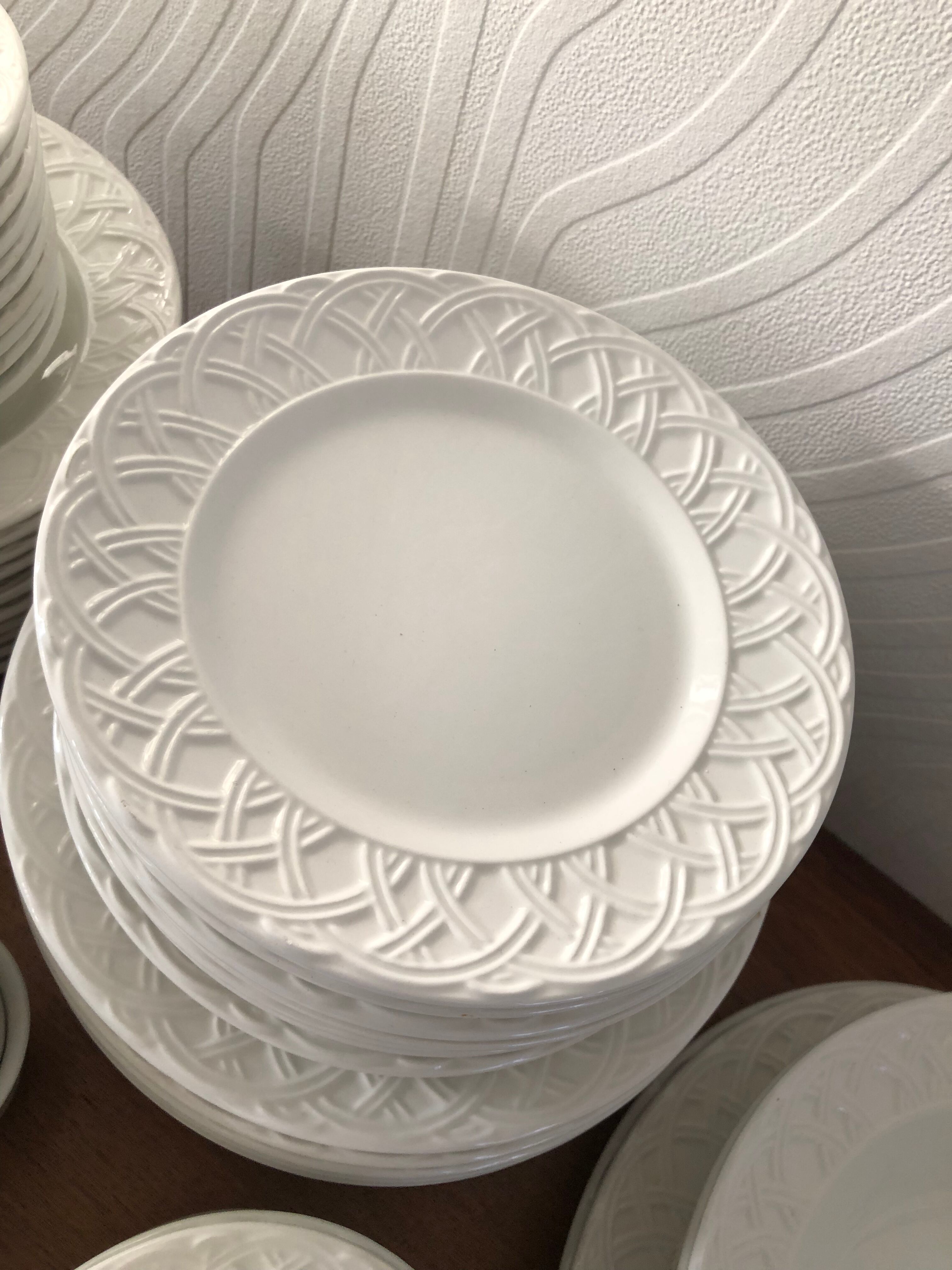 Dish set 60 pieces in white earthenware Italy Quadrifoglio