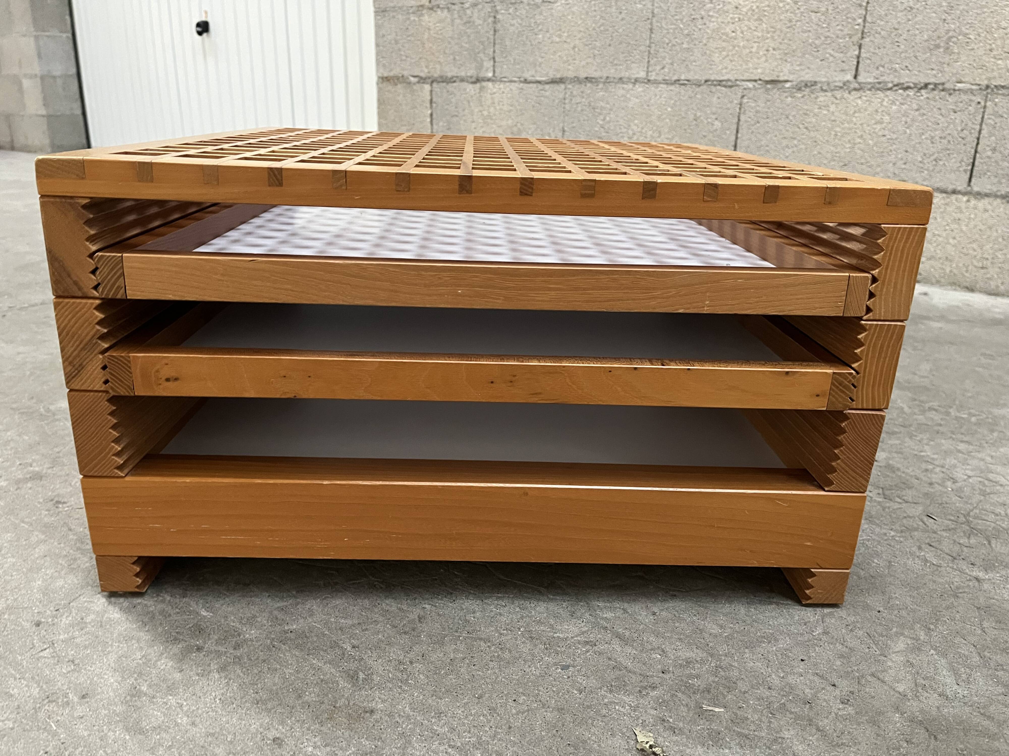 tetra design coffee table Bernard Vuarnesson