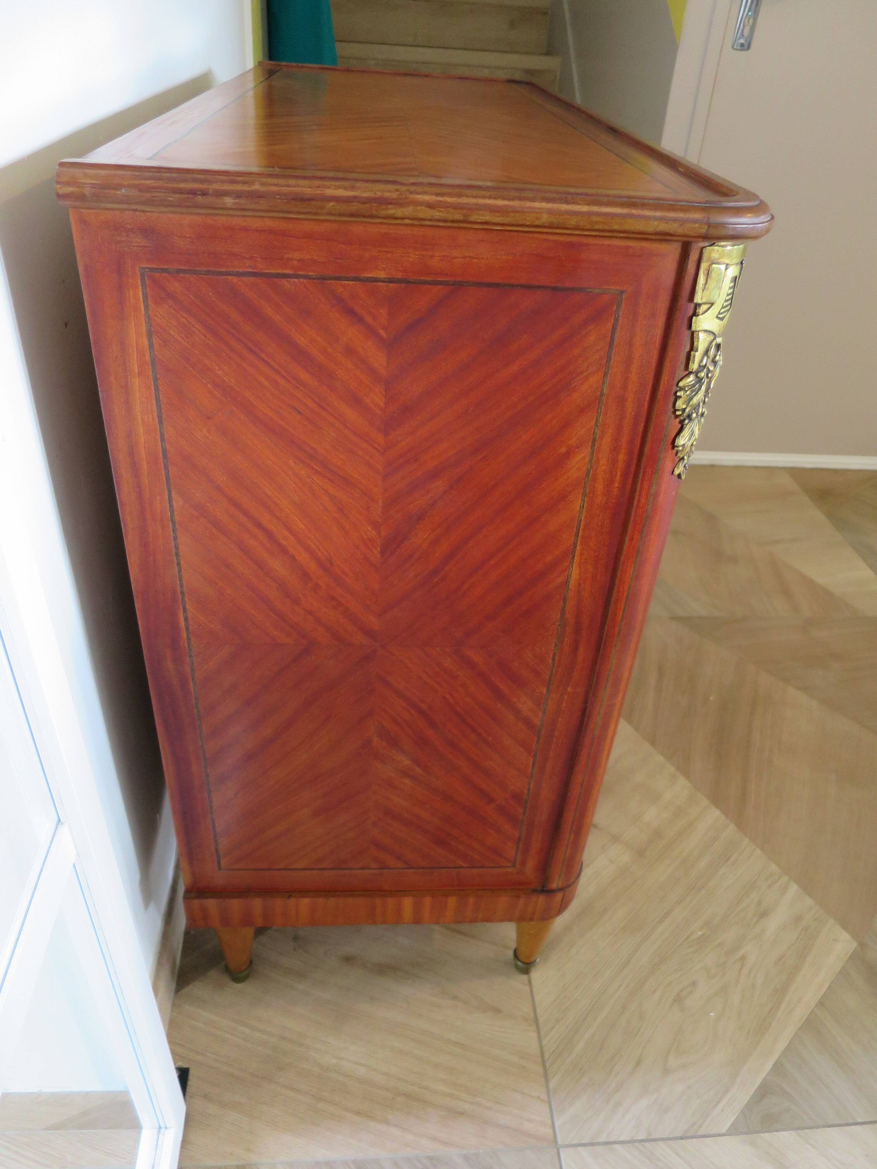 Louis XVI chest of drawers - Bronze - Butterfly wood veneer marquetry - 1930