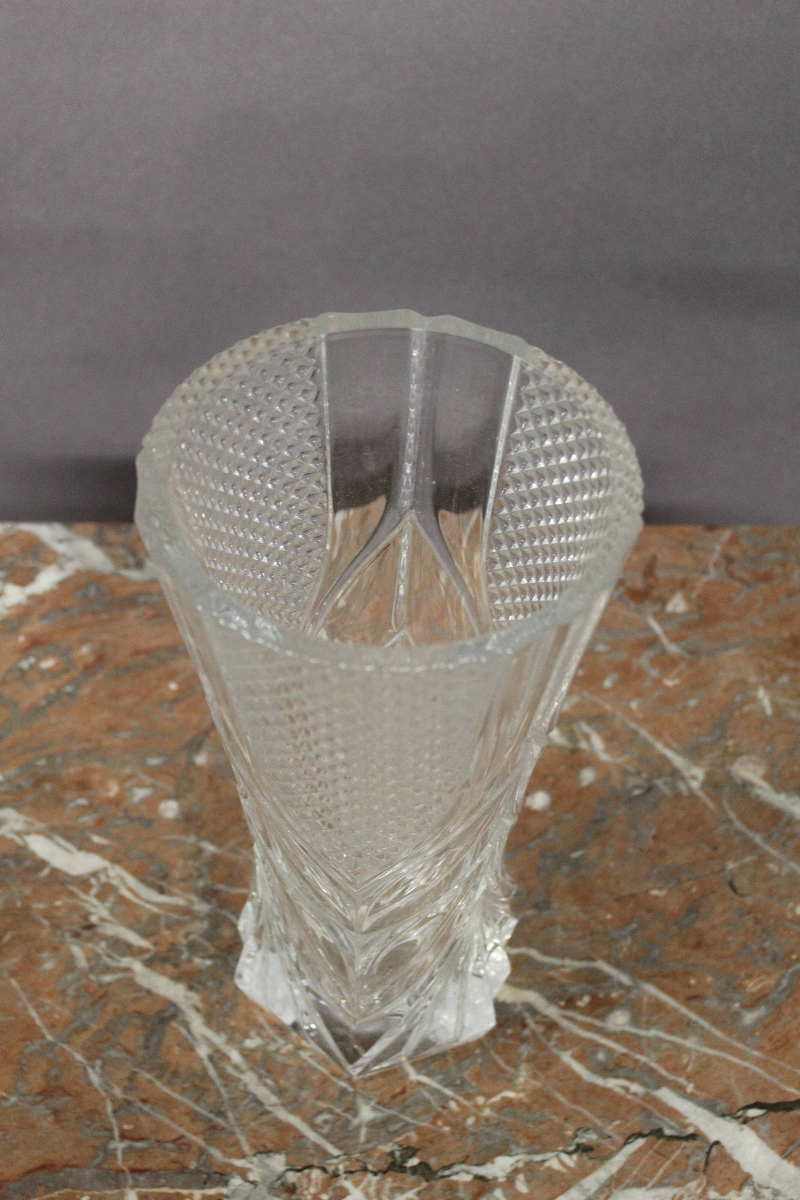 Grand vase en cristal taillé Cristal d'Arques 1950