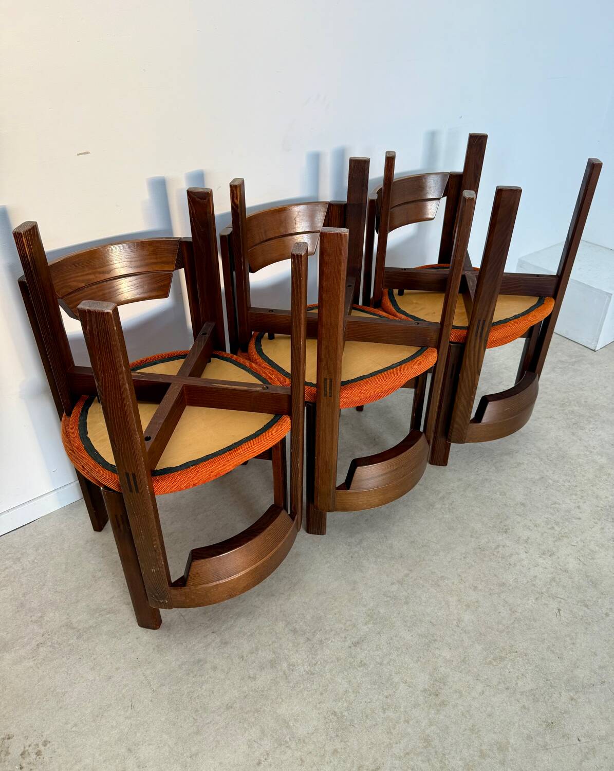 Set of 6 Girsberger Scandinavian style chairs from the 70s, vintage, solid wood, original fabric