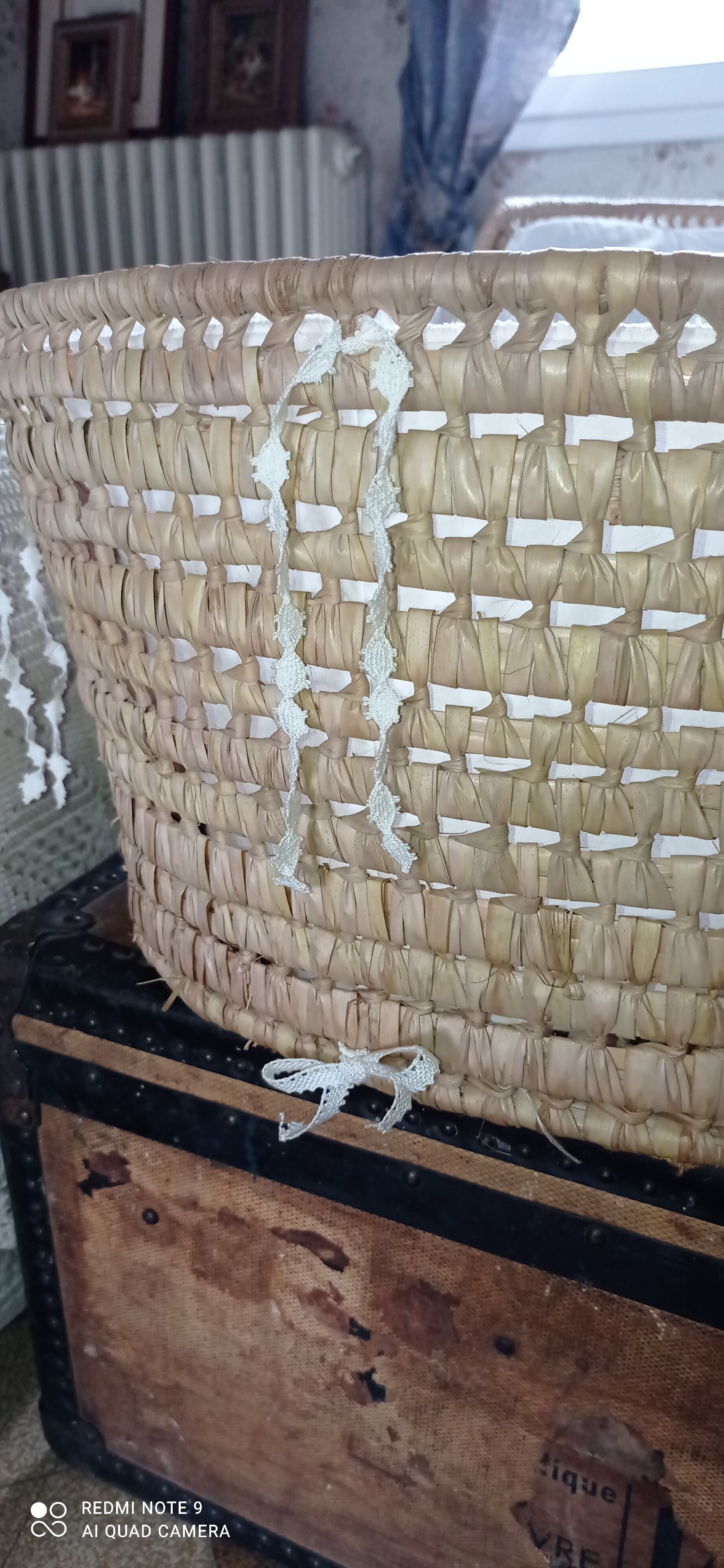 Vintage palm bassinet