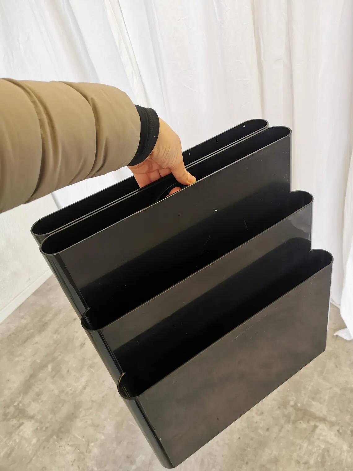 Giotto Stoppino for Kartell Black ABS Plastic Magazine Rack - 1970s Italy