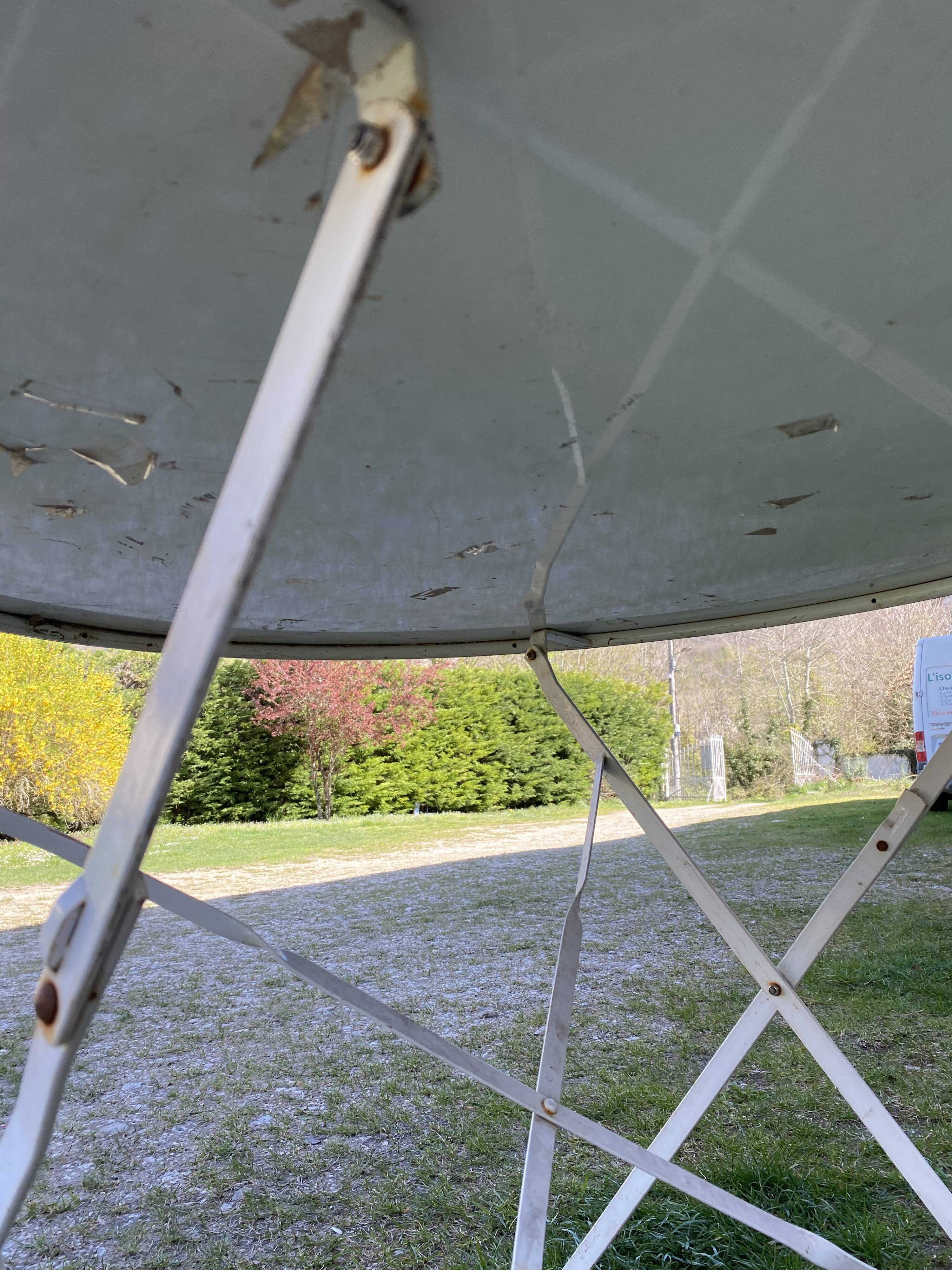 Round folding metal table – circa 1950