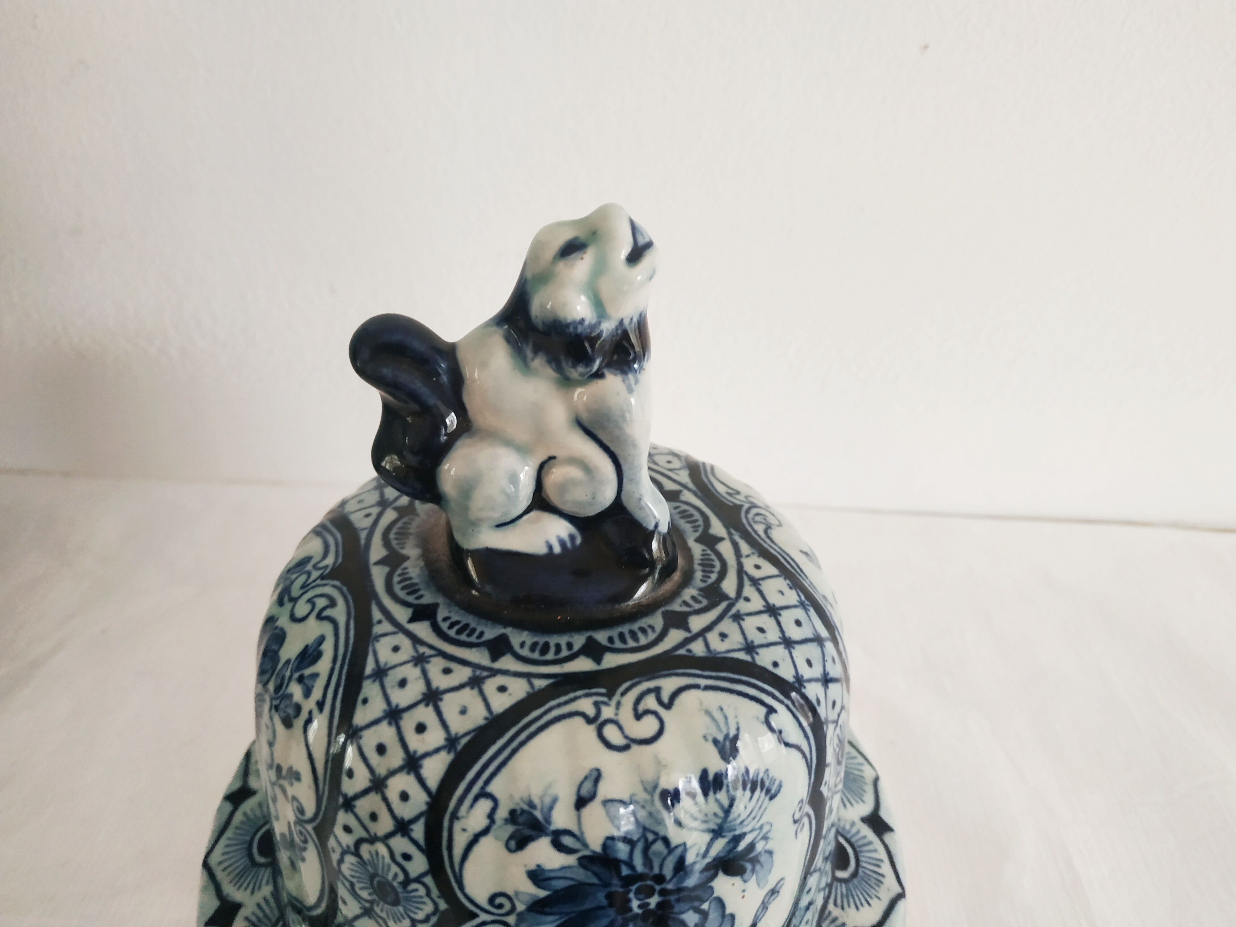 Delft décor potiche, Maastricht