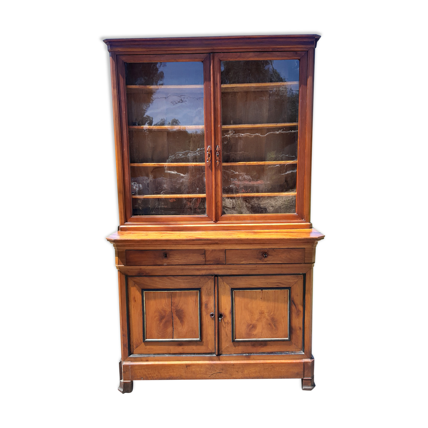 Showcase Walnut 19th