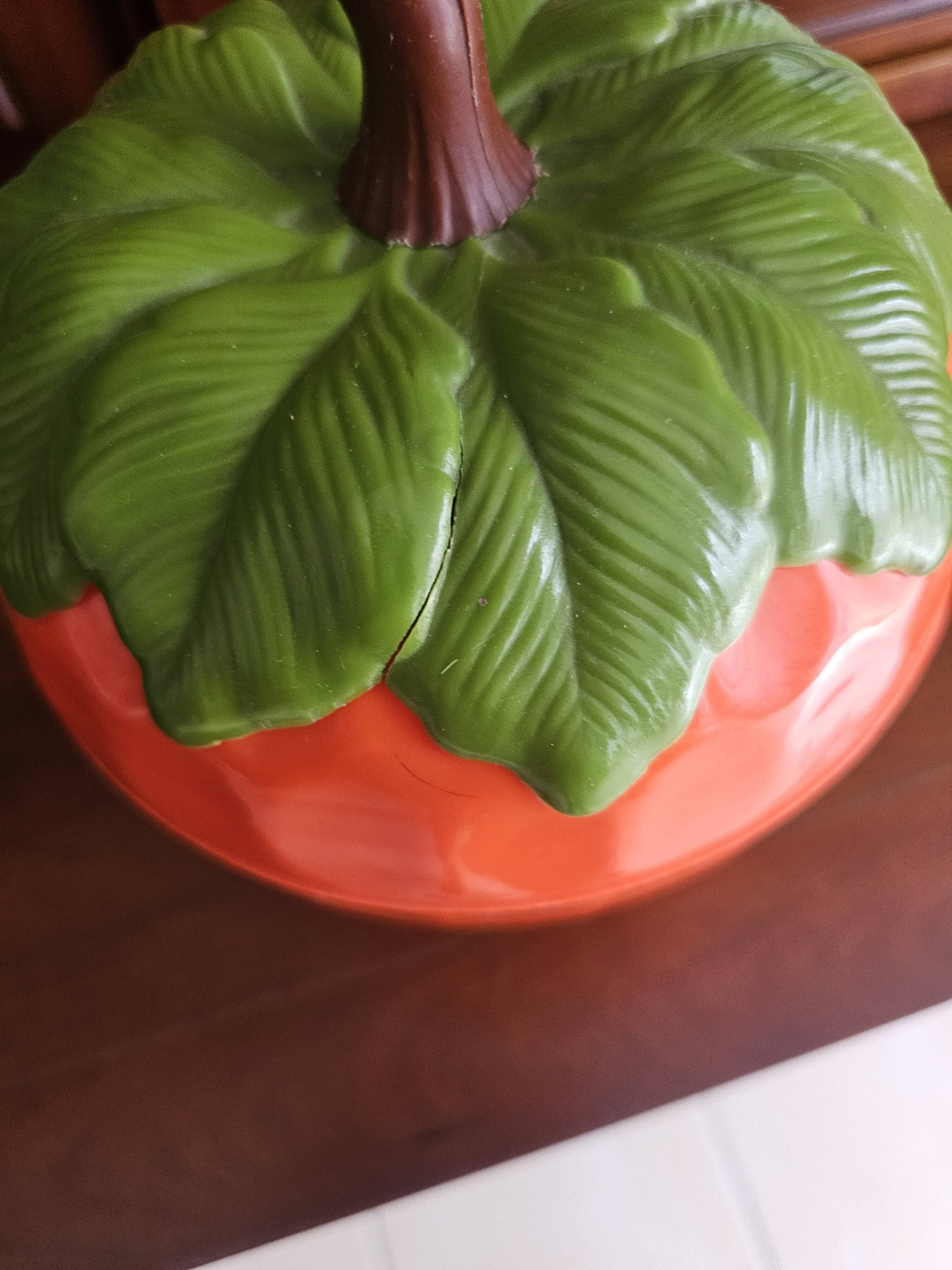 Strawberry ice bucket