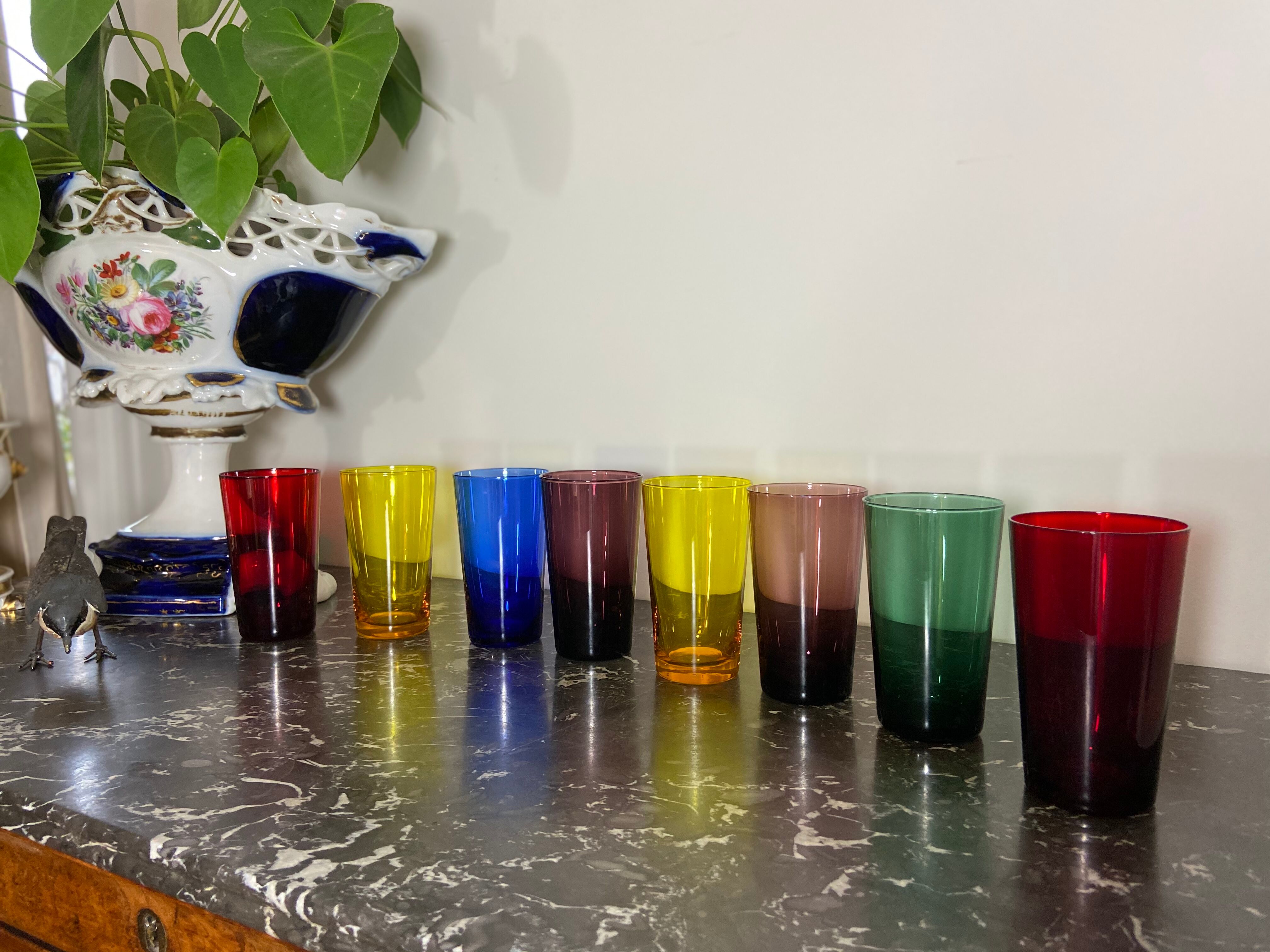 Series of 8 glasses of vintage colors 1970 Italy